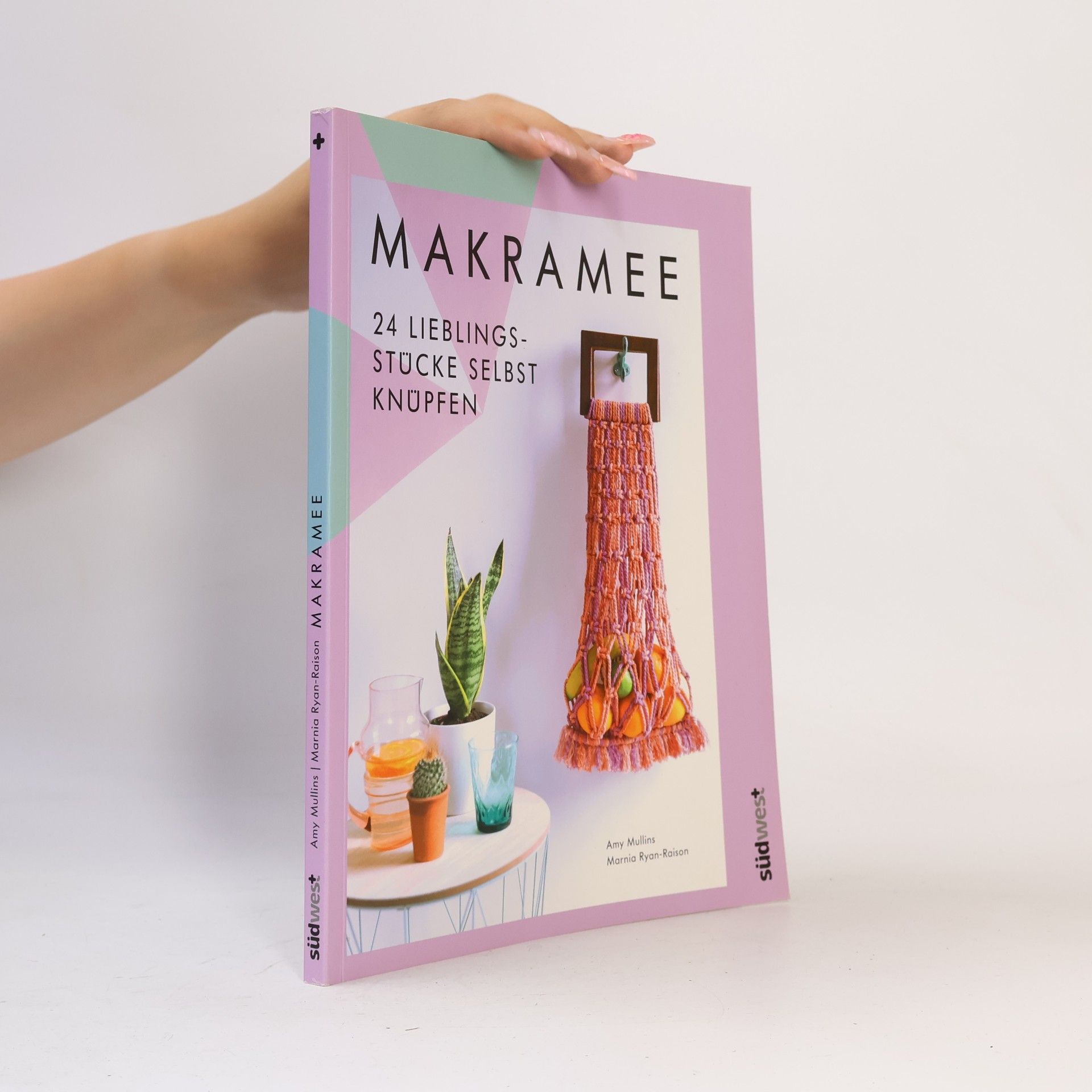 Makramee