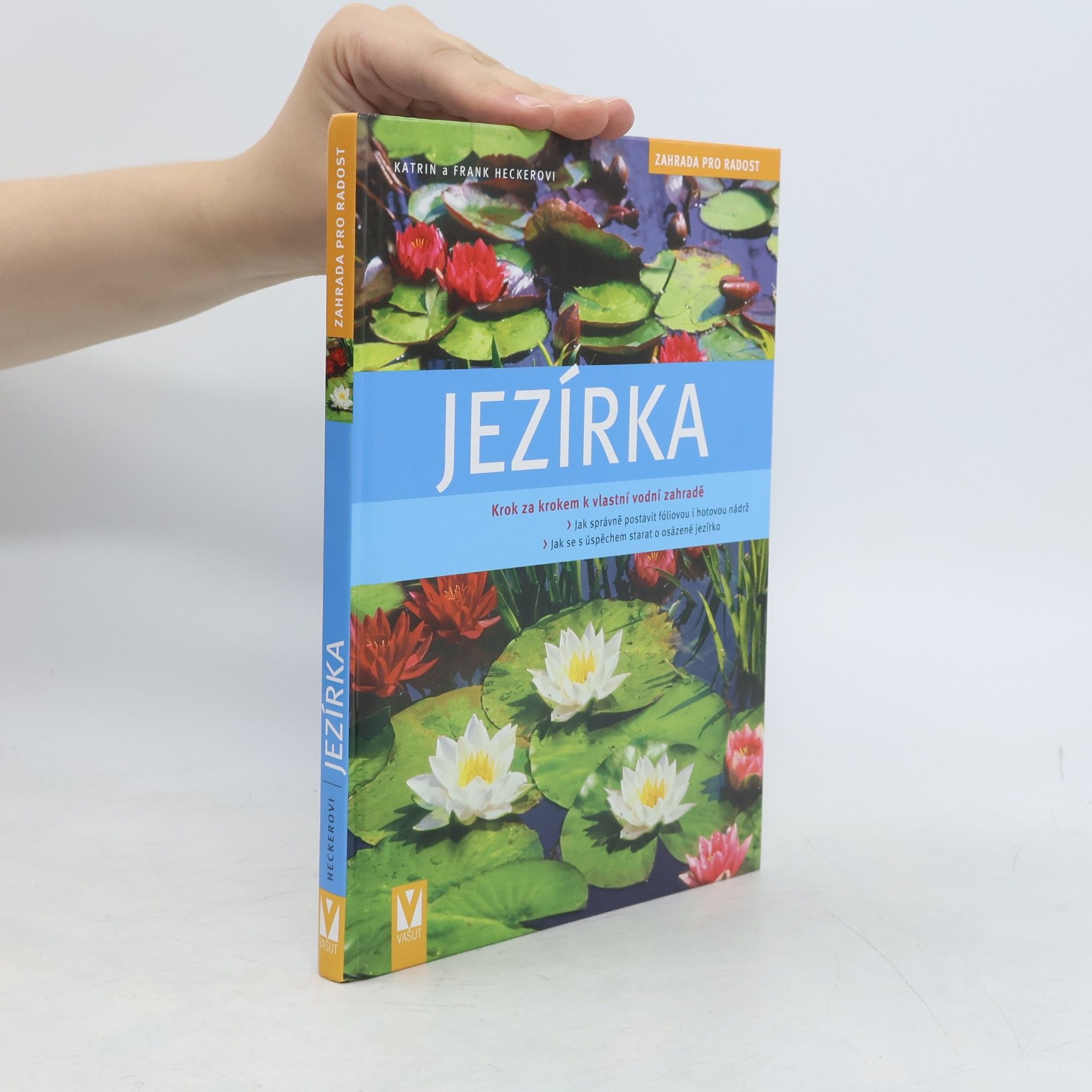 Katrin Hecker Jezírka