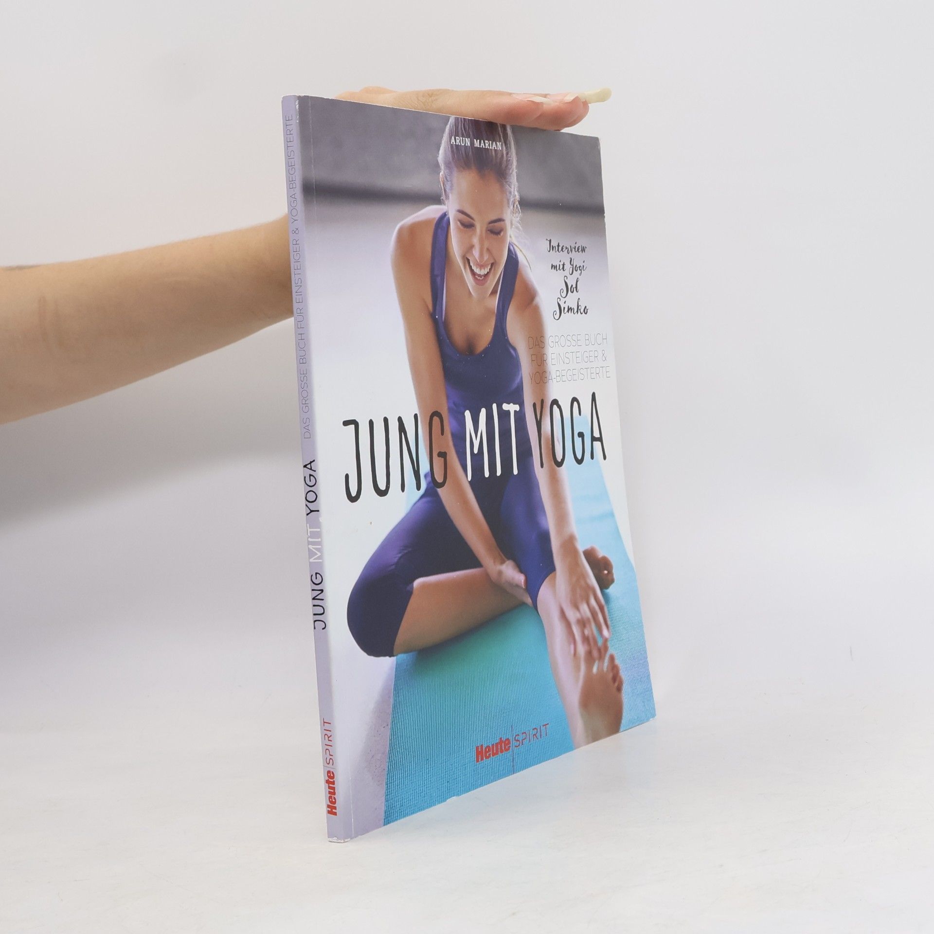 Arun Marian Jung mit Yoga