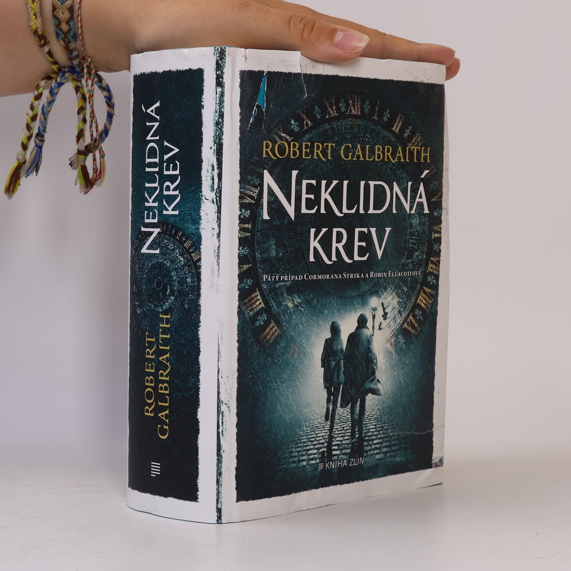Joanne K. Rowlingová Neklidná krev