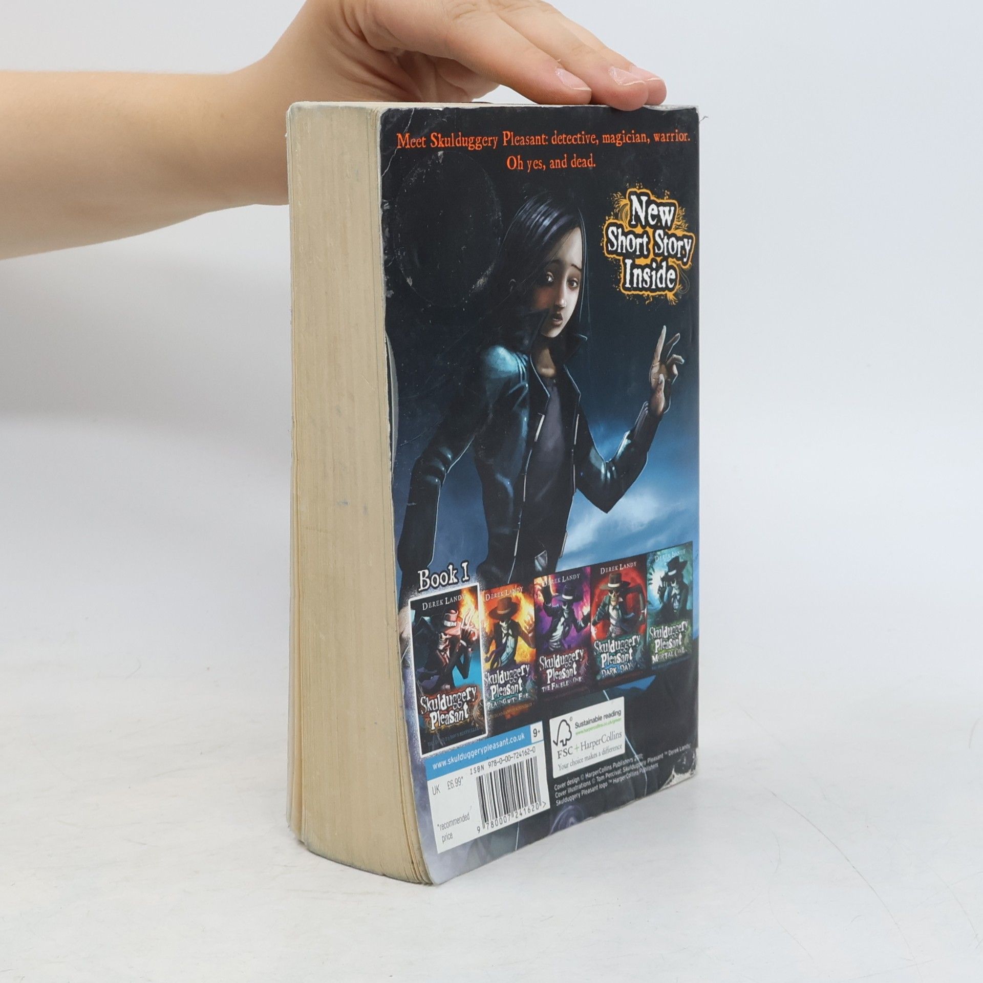 Derek Landy Skulduggery Pleasant