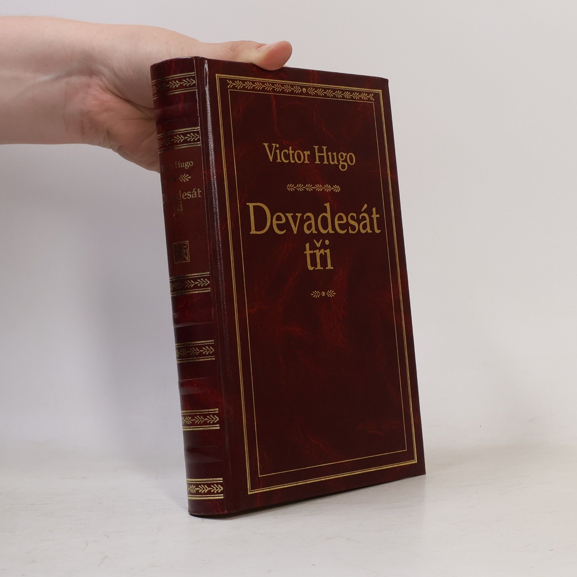 Victor Hugo Devadesát tři
