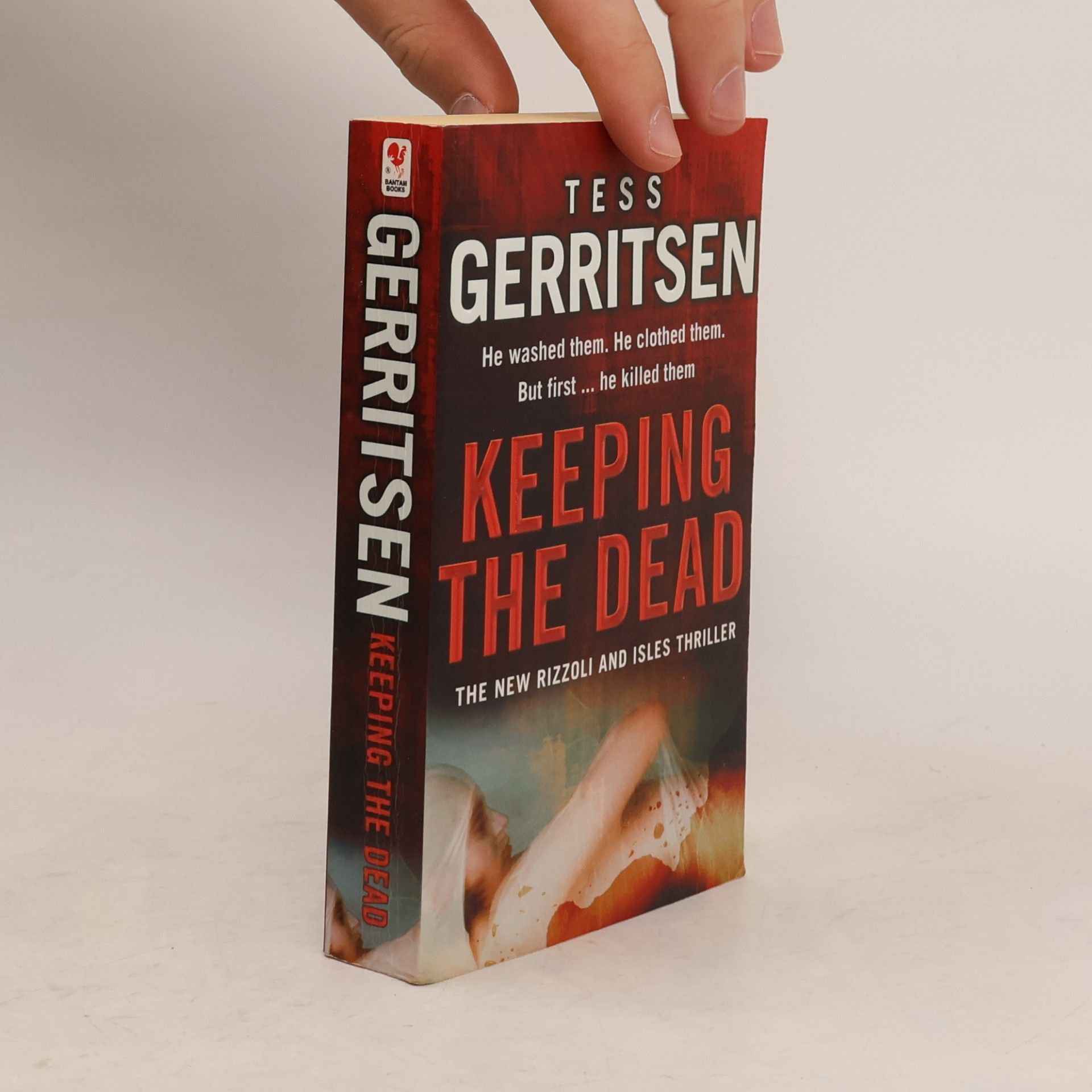 Tess Gerritsen Keeping the Dead