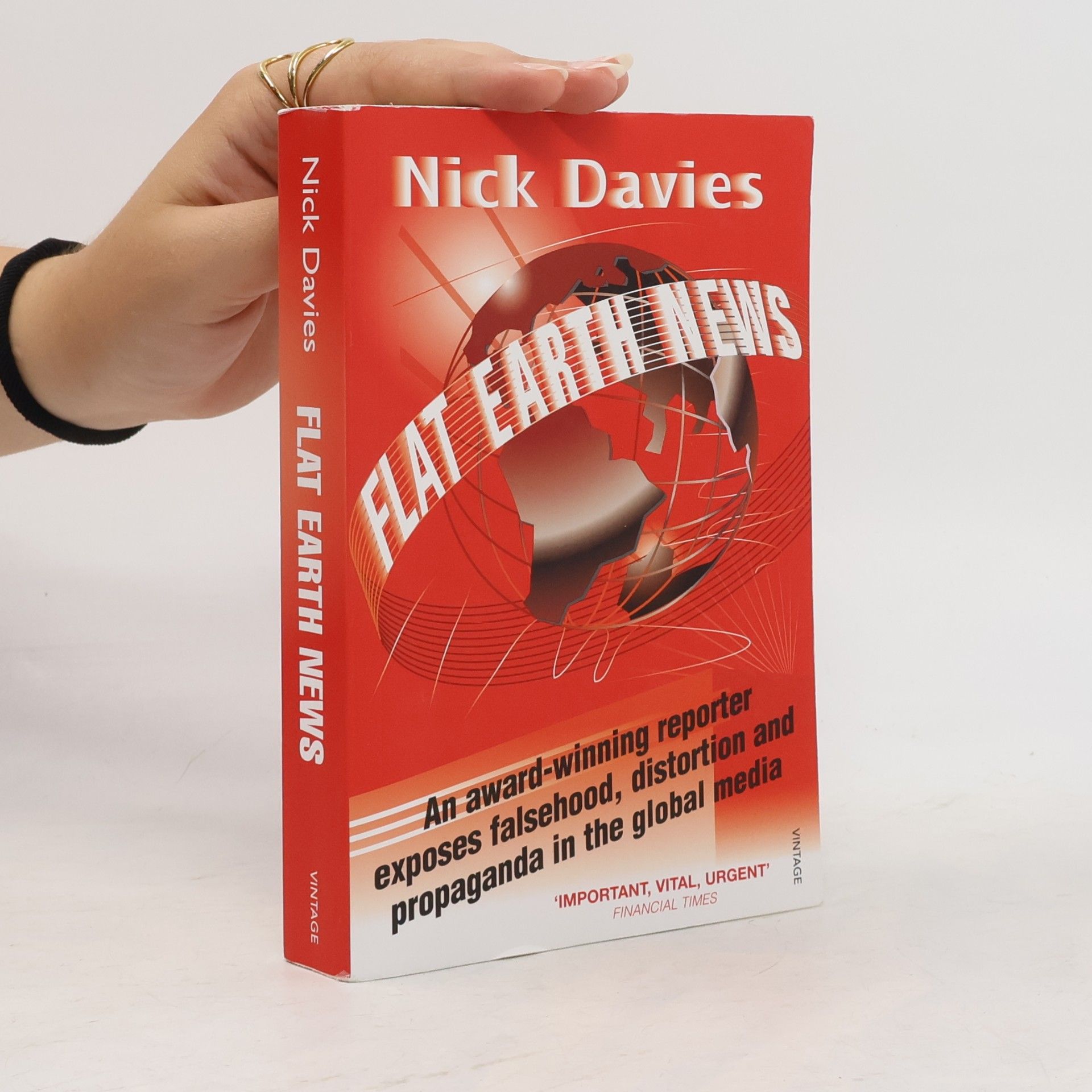 Nicholas Barry Davies Flat Earth News