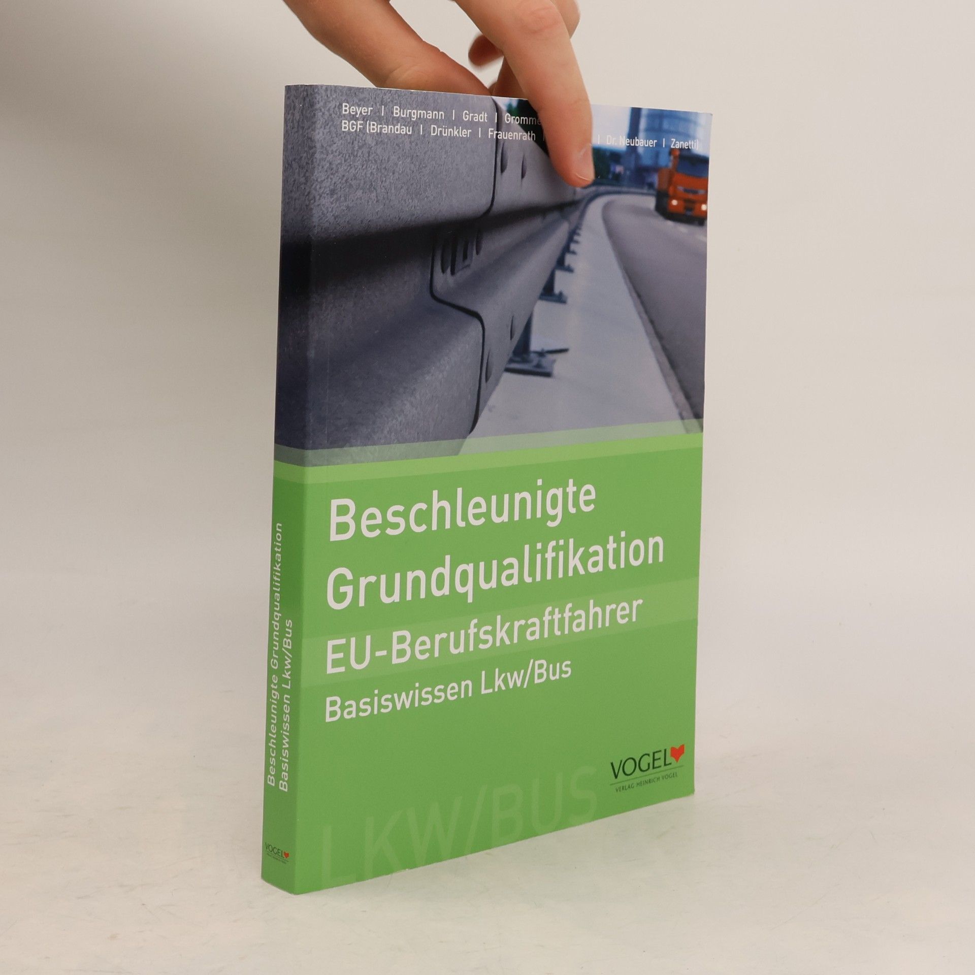 Uwe Beyer Beschleunigte Grundqualifikation EU-Berufskraftfahrer