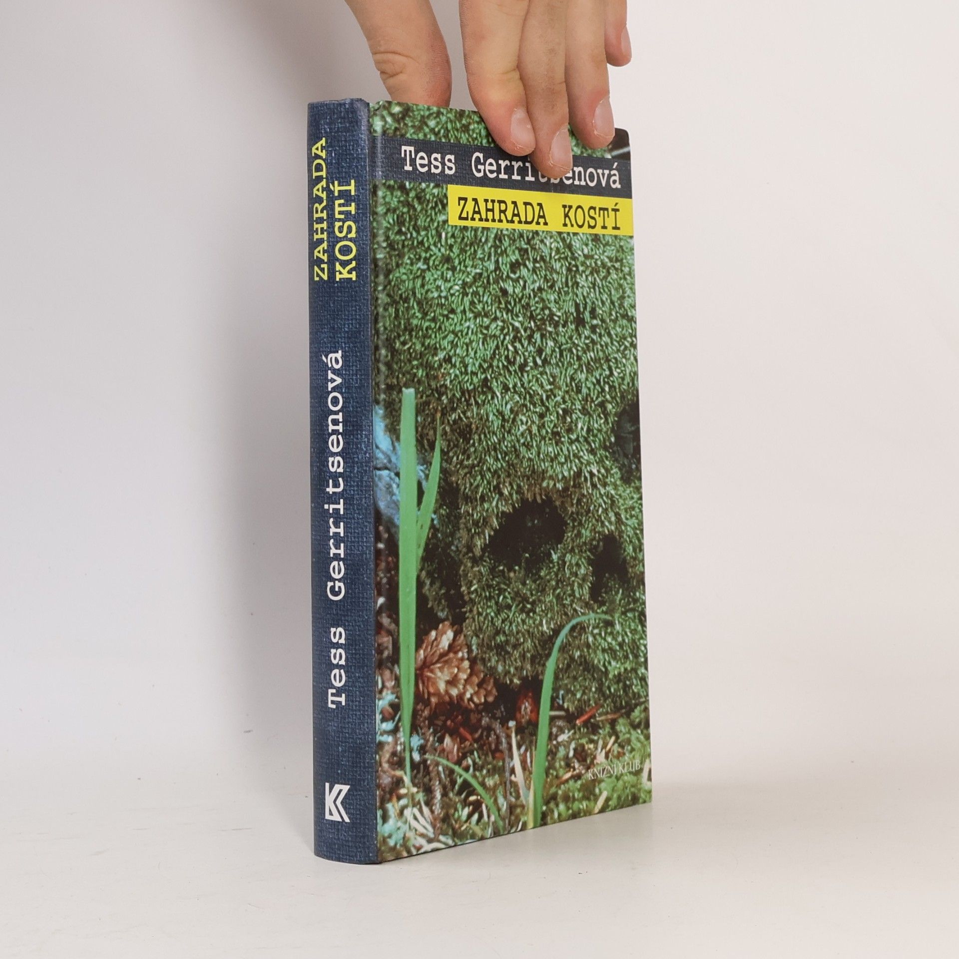 Tess Gerritsen Zahrada kostí