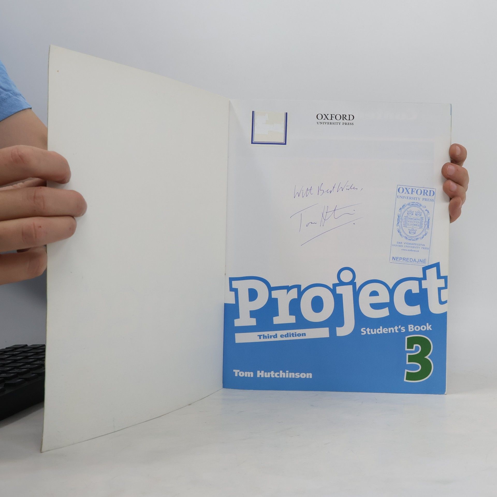 Tom Hutchinson Project Level 3: Student's Book