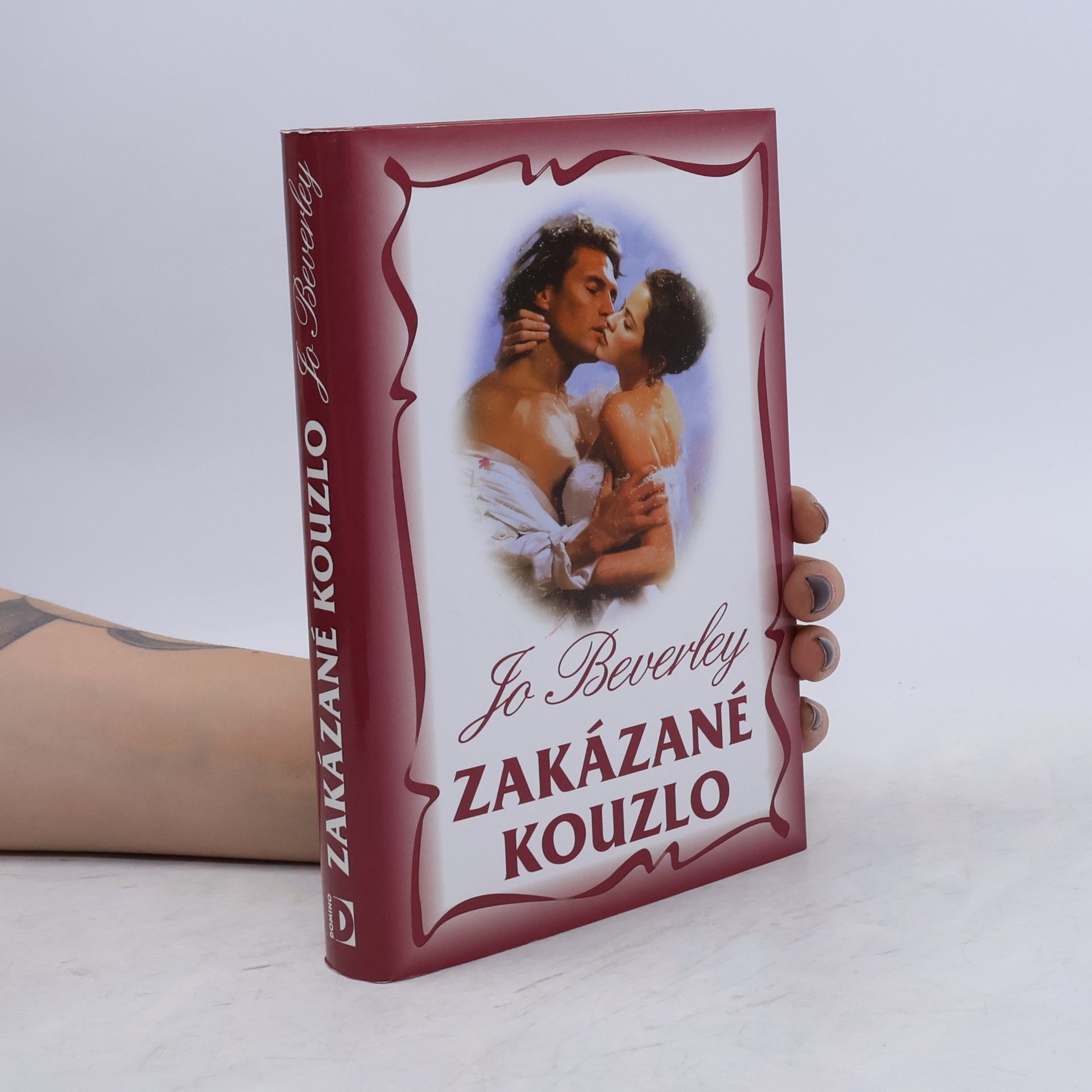 Jo Beverley Zakázané kouzlo