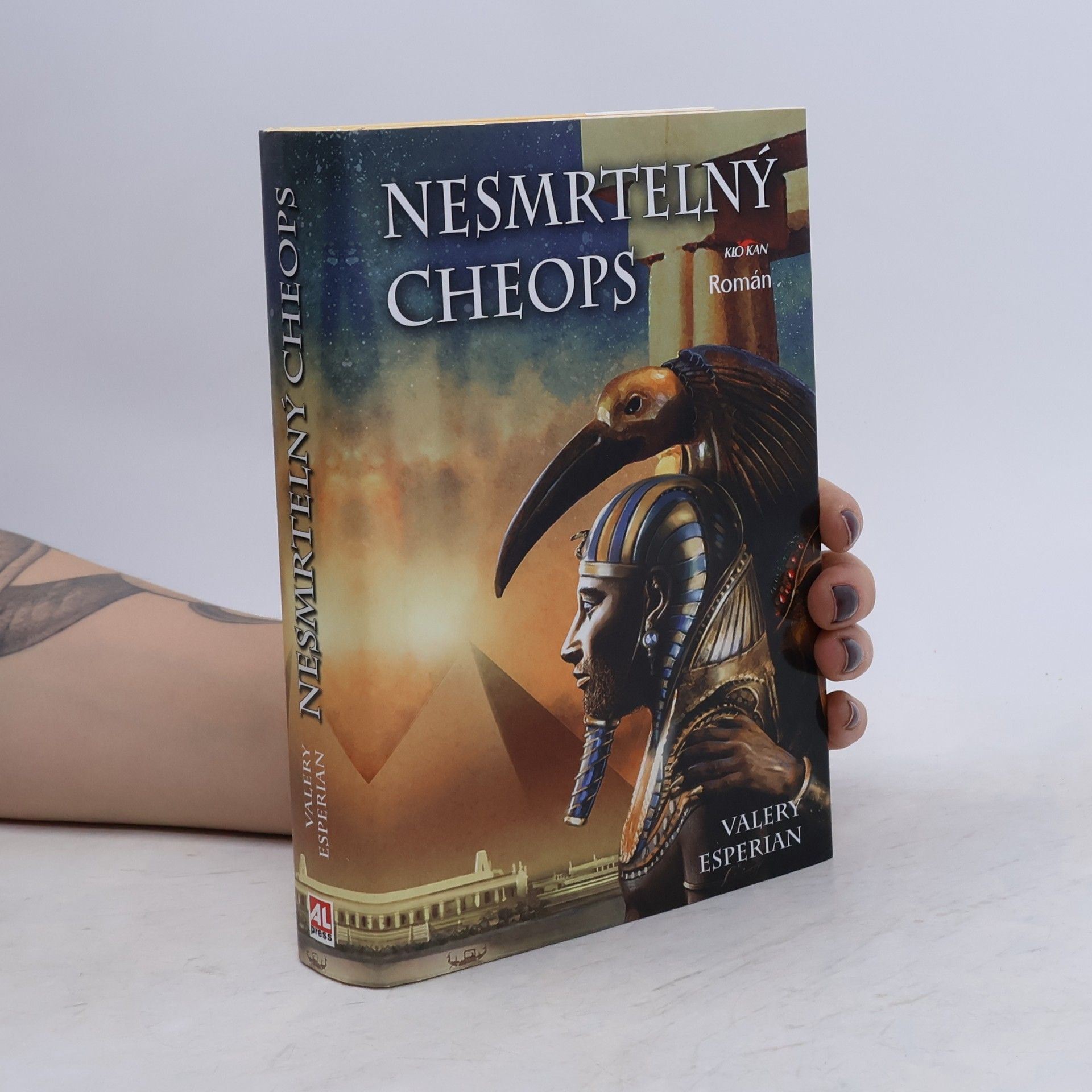 Valery Esperian Nesmrtelný Cheops