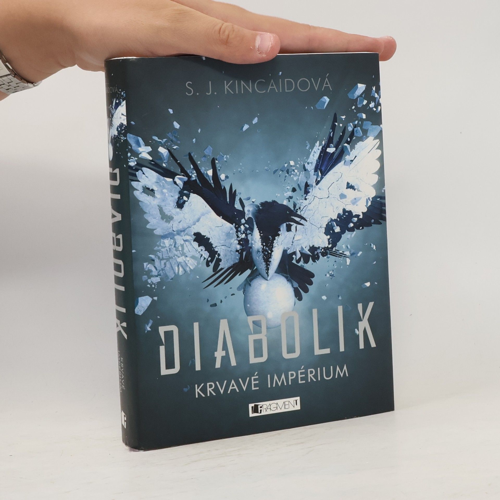 S.J. Kincaid Krvavé impérium. Diabolik