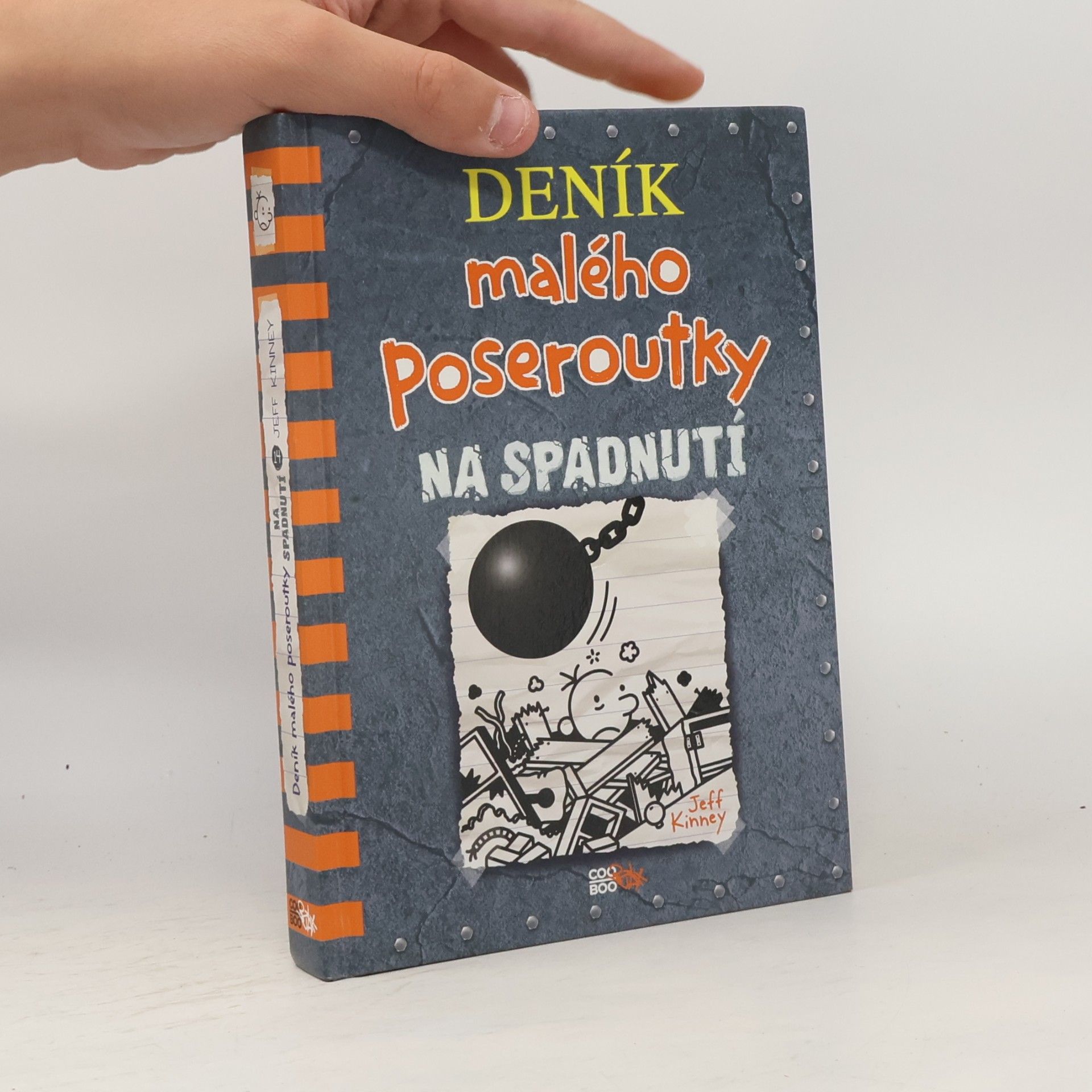 Jeff Kinney Deník malého poseroutky 14. Na spadnutí
