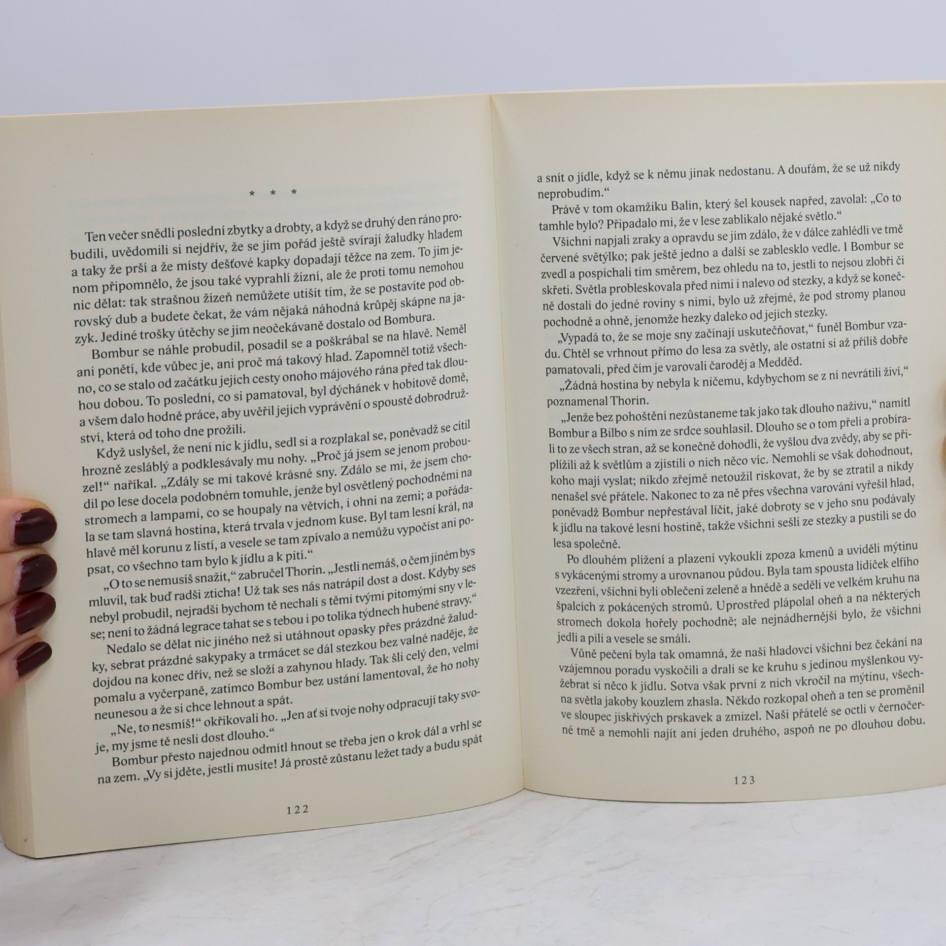 J. R. R. Tolkien Hobit, aneb, Cesta tam a zase zpátky