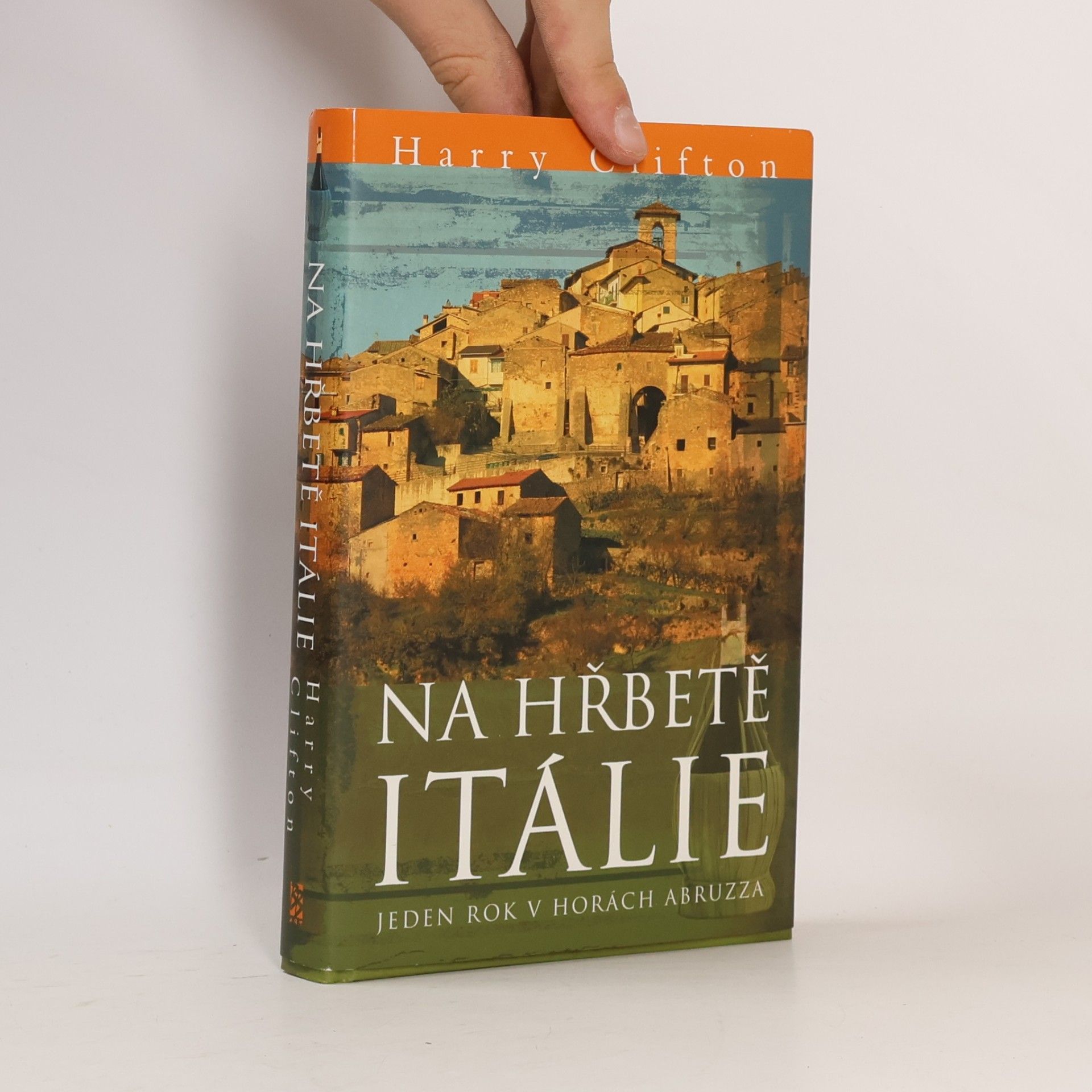 Harry Clifton Na hřbetě Itálie