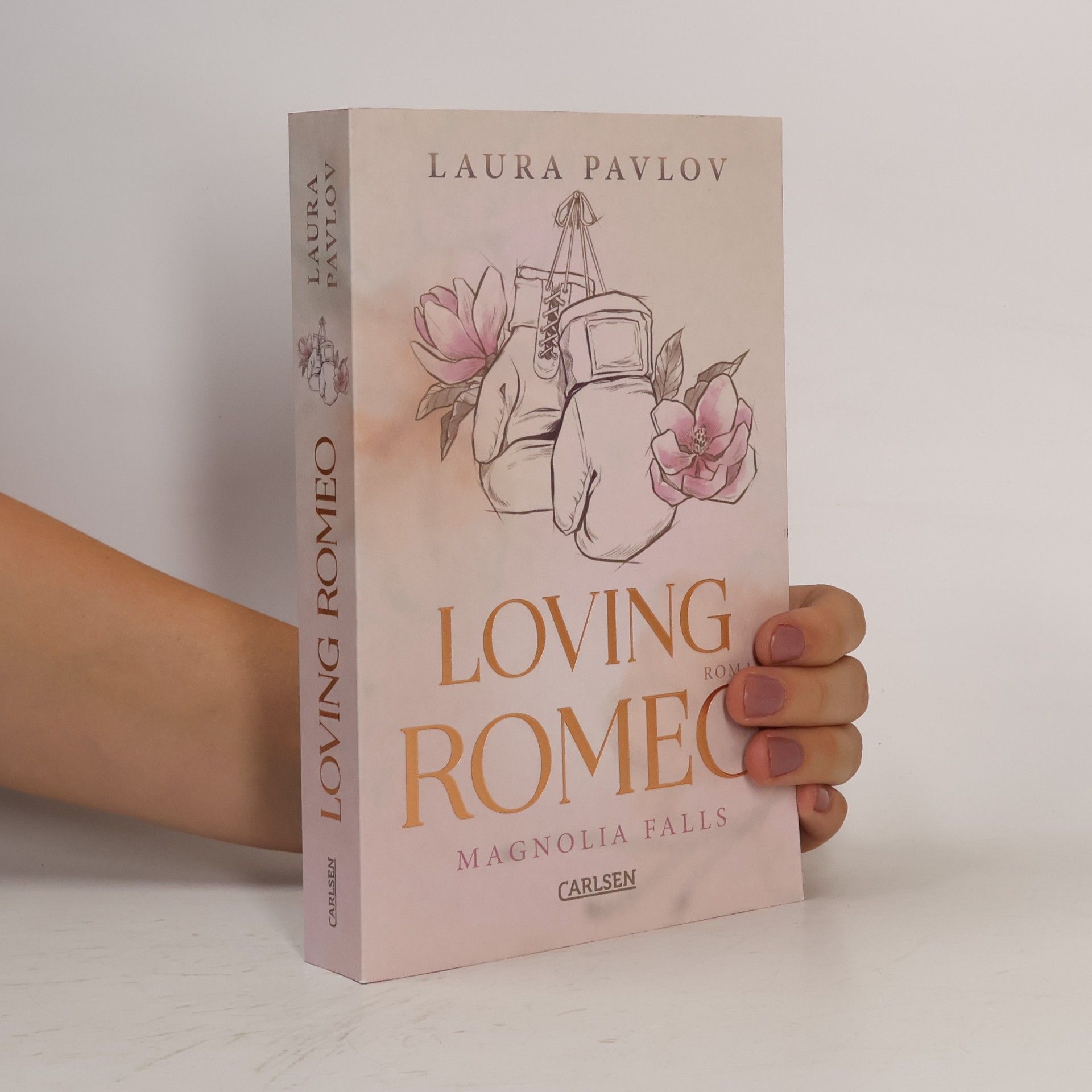 Laura Pavlov Loving Romeo