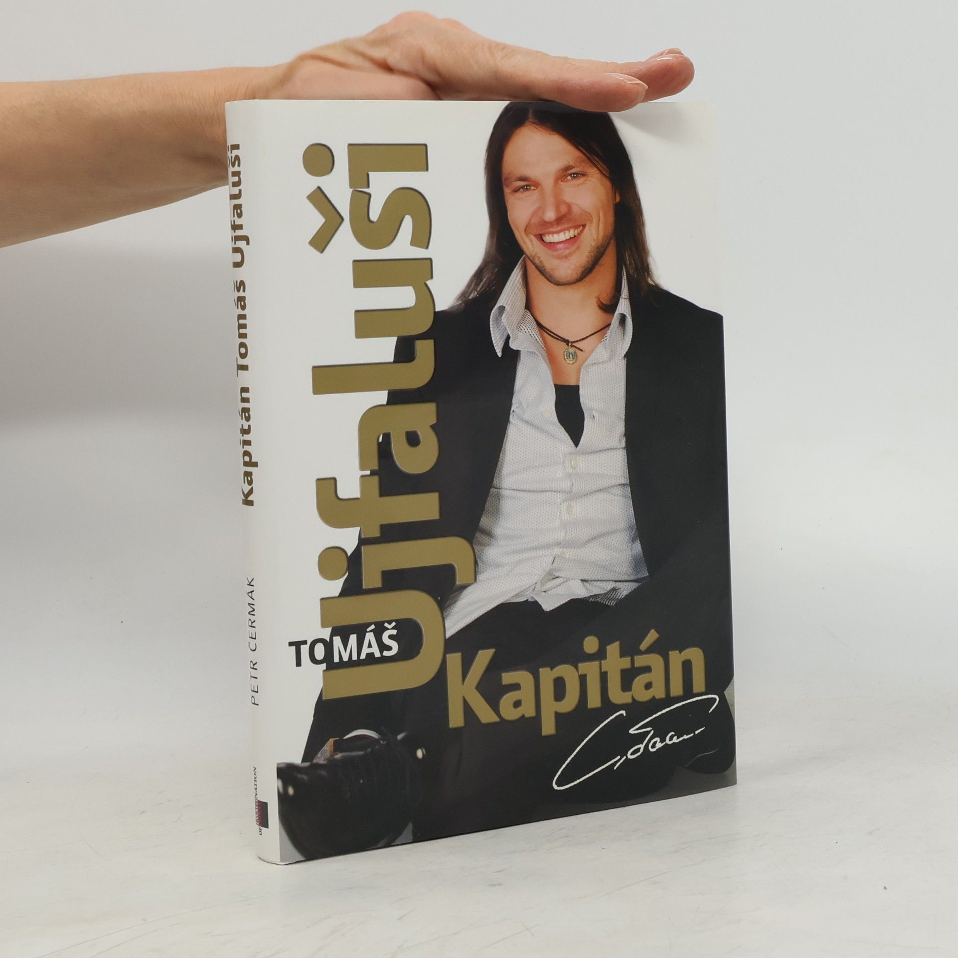 Kapitán Tomáš Ujfaluši