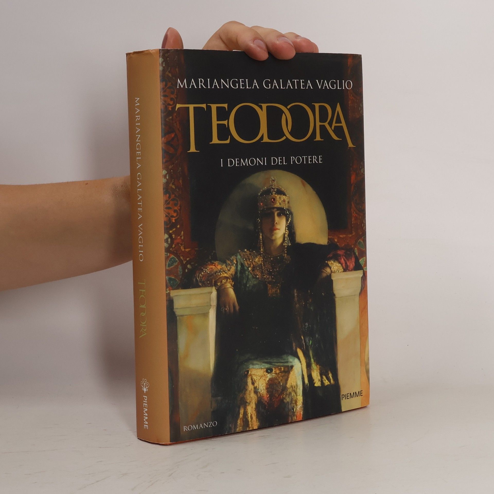 Mariangela Galatea Vaglio Teodora. I demoni del potere