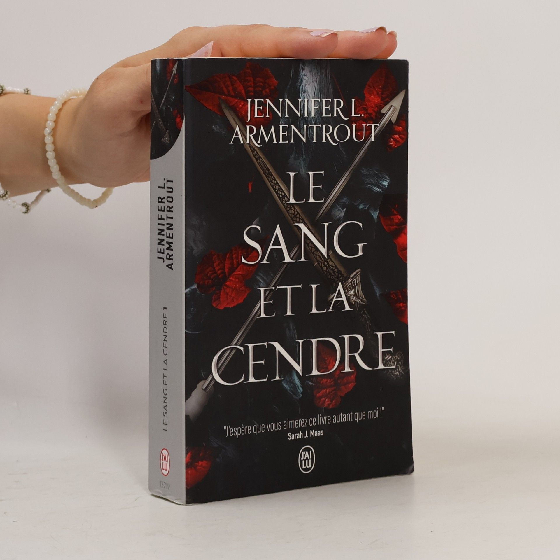 Cécile Tasson Le sang et la cendre