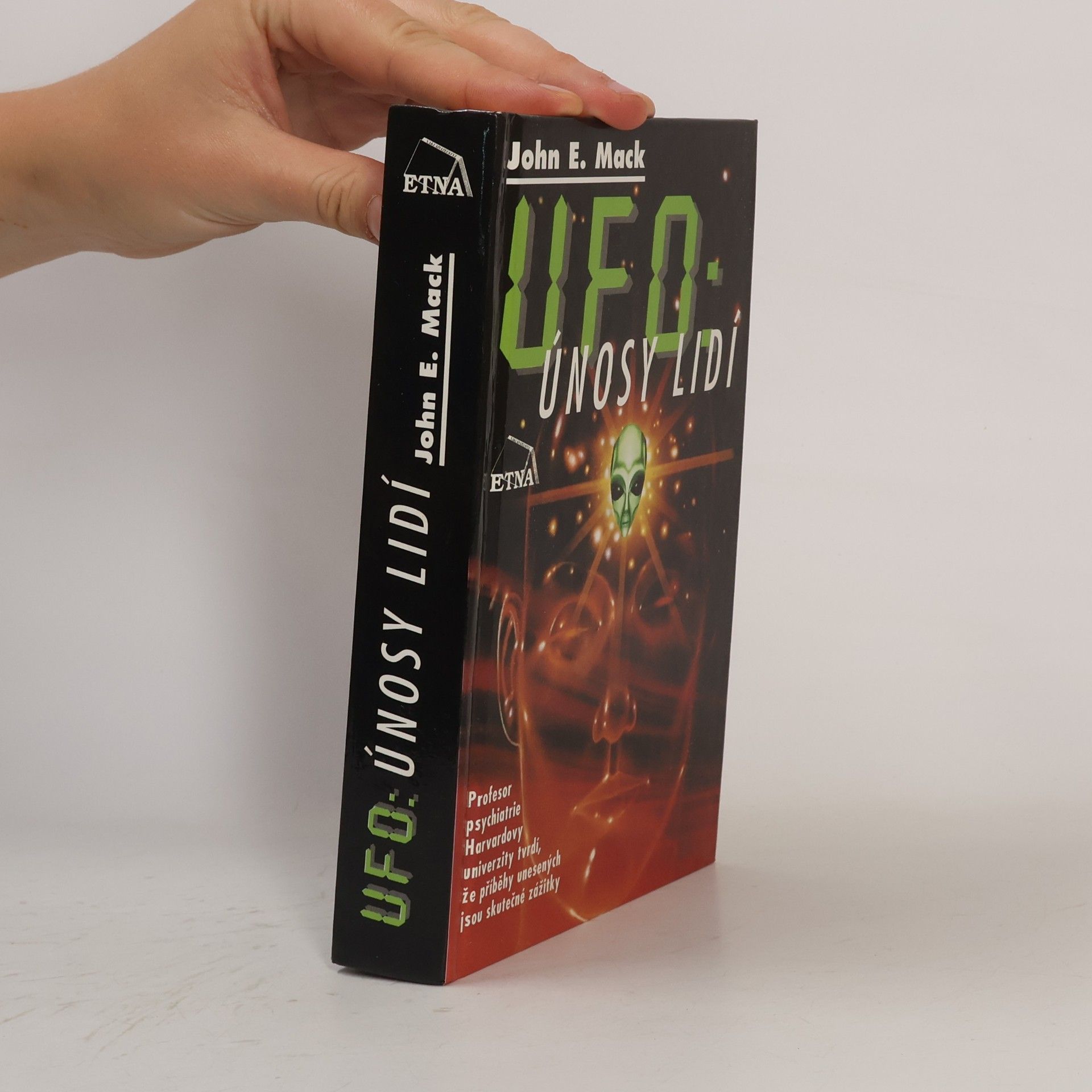 John E. Mack UFO - Únosy lidí