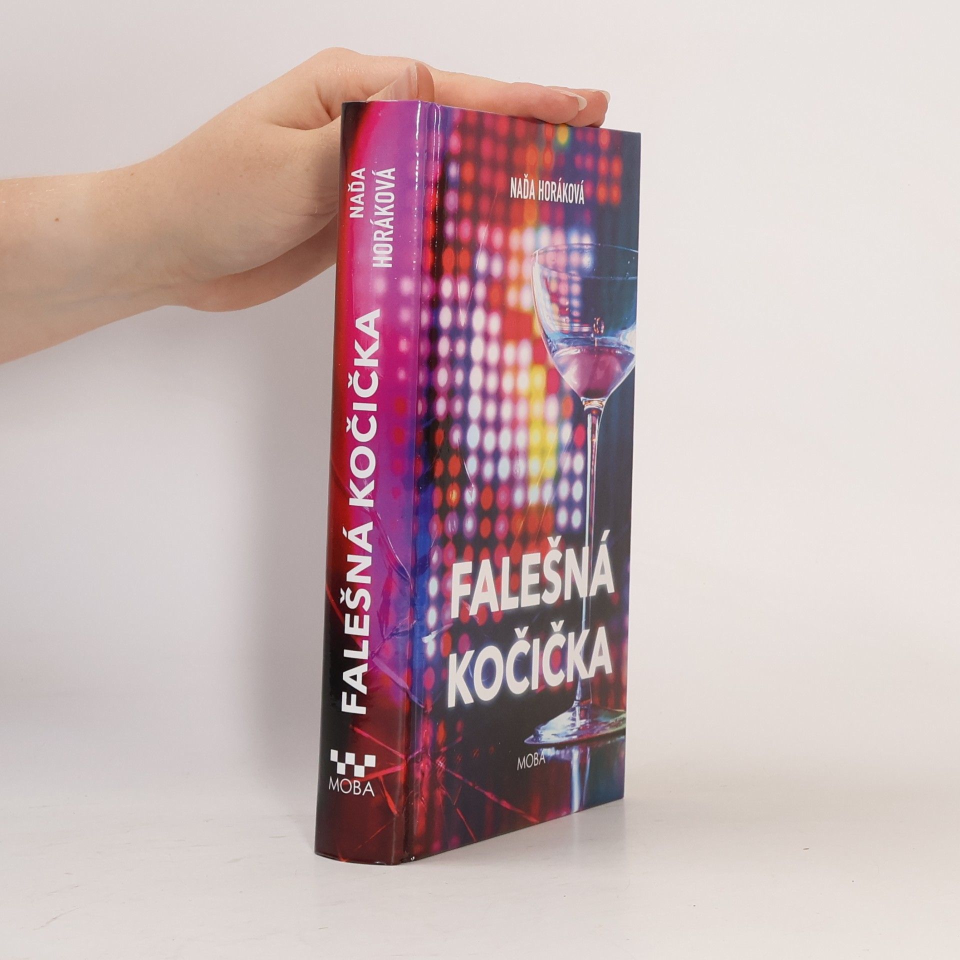 Naďa Horáková Falešná kočička