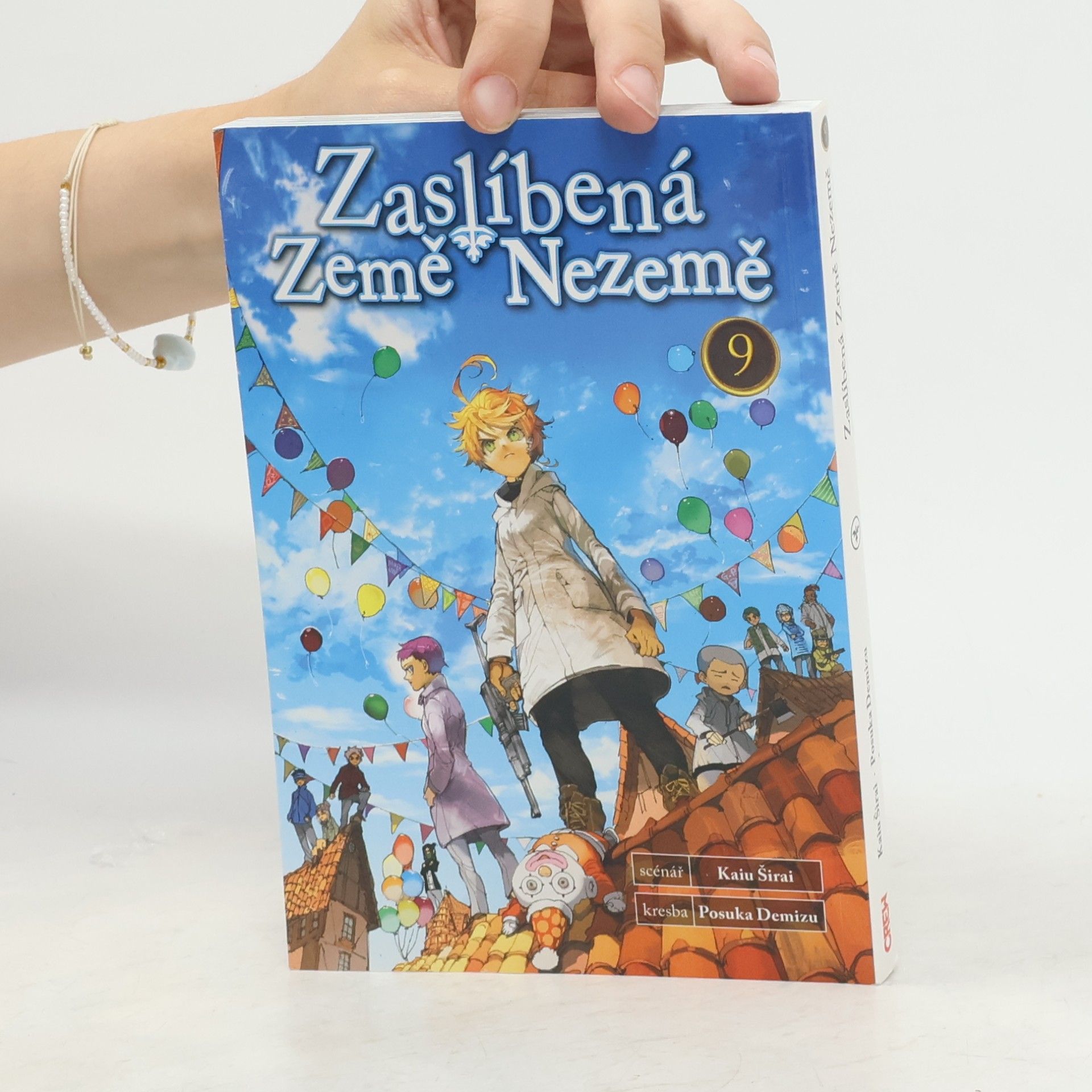 Kaiu Shirai Zaslíbená Země Nezemě 9