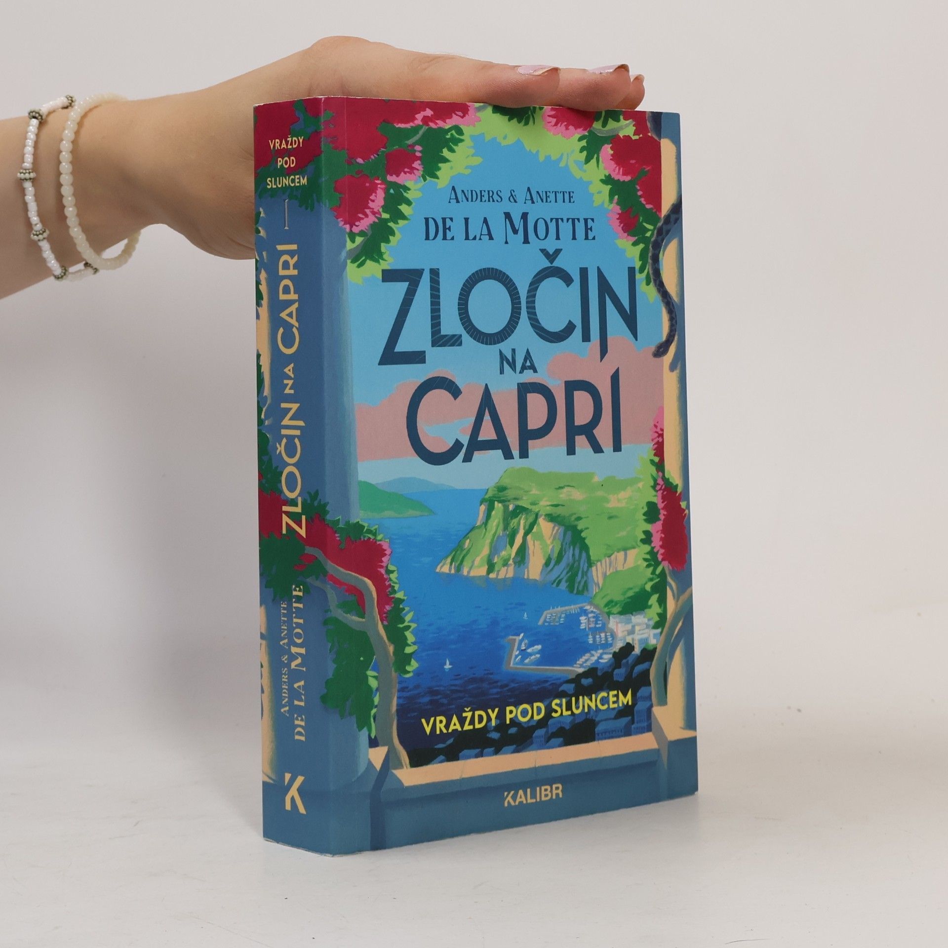 Anette De la Motte Vraždy pod sluncem 1: Zločin na Capri
