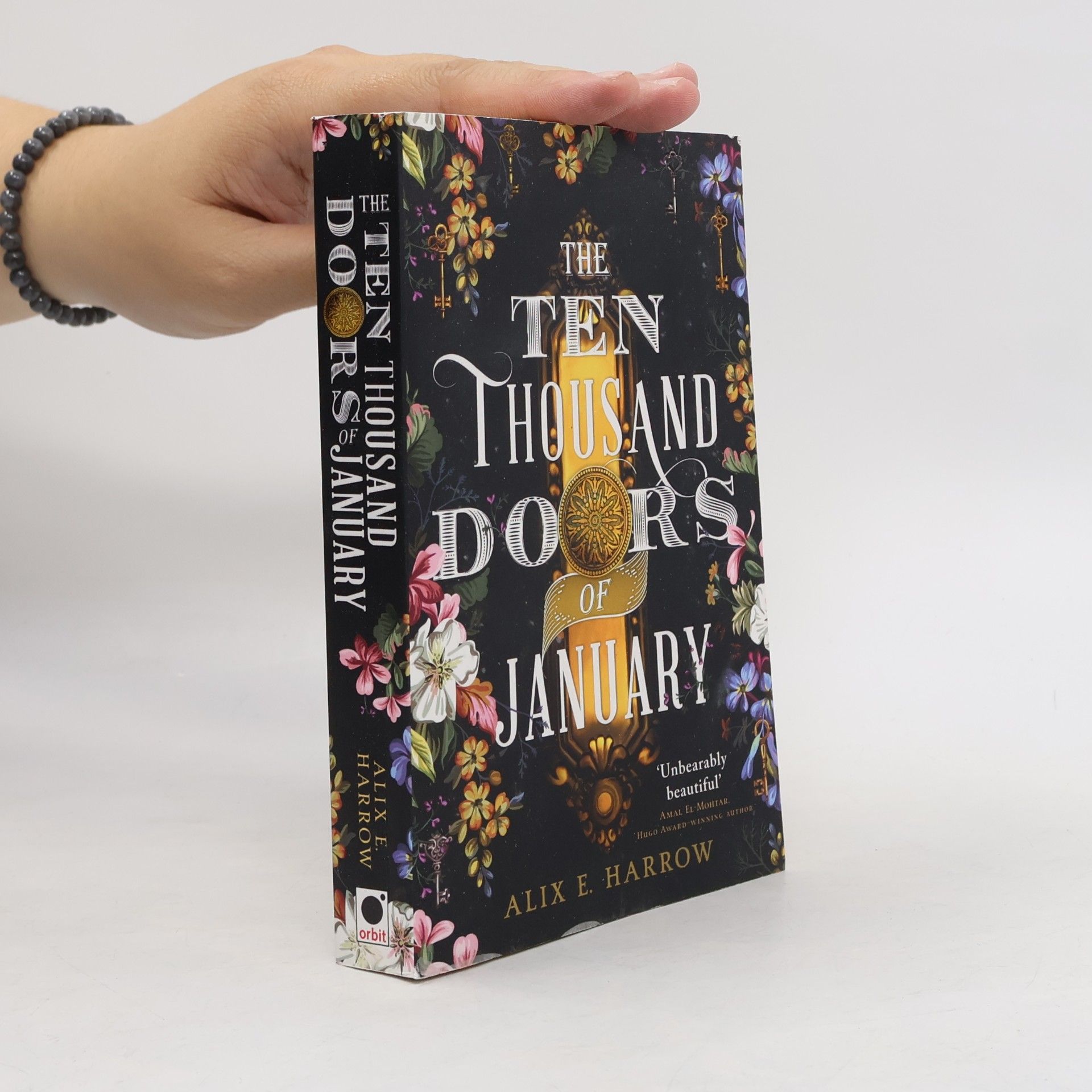 Alix E. Harrow The Ten Thousand Doors of January