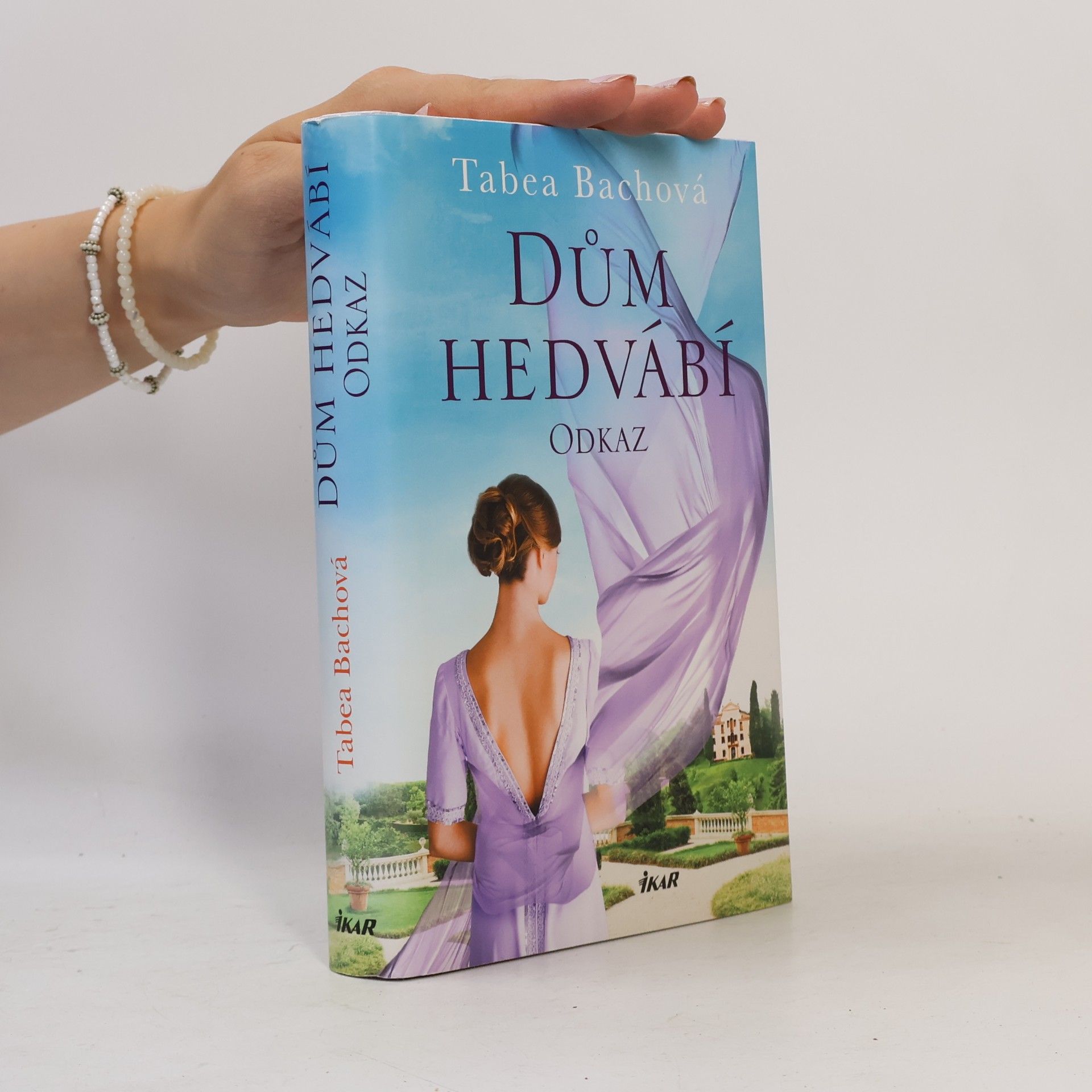 Tabea Bach Dům hedvábí. Odkaz