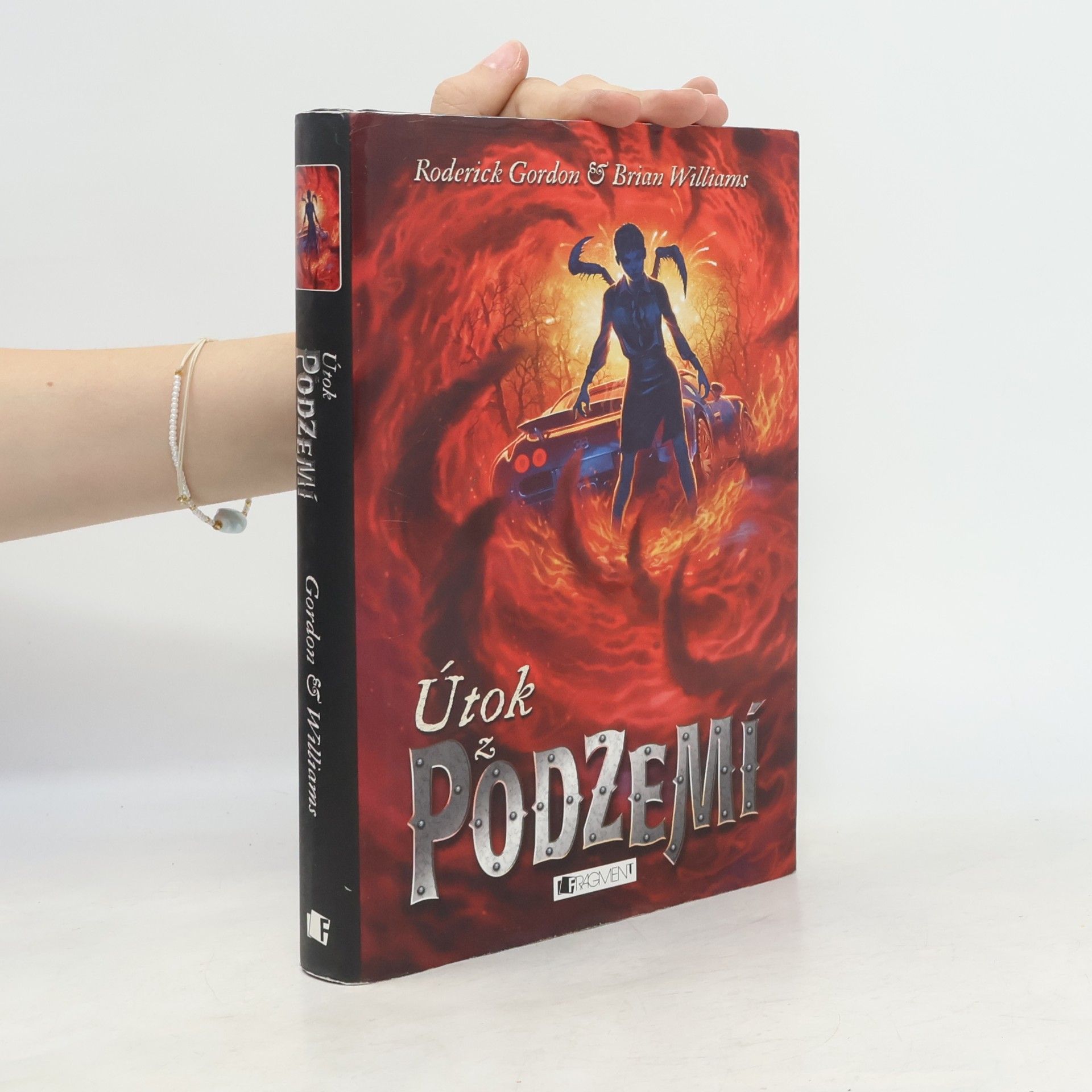 Roderick Gordon Útok z Podzemí