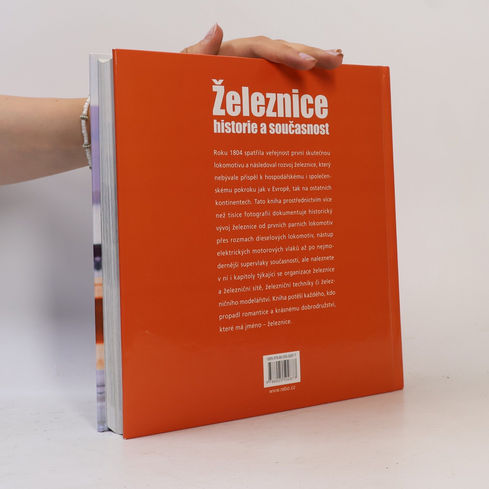 Autorenkollektiv Železnice historie a současnost