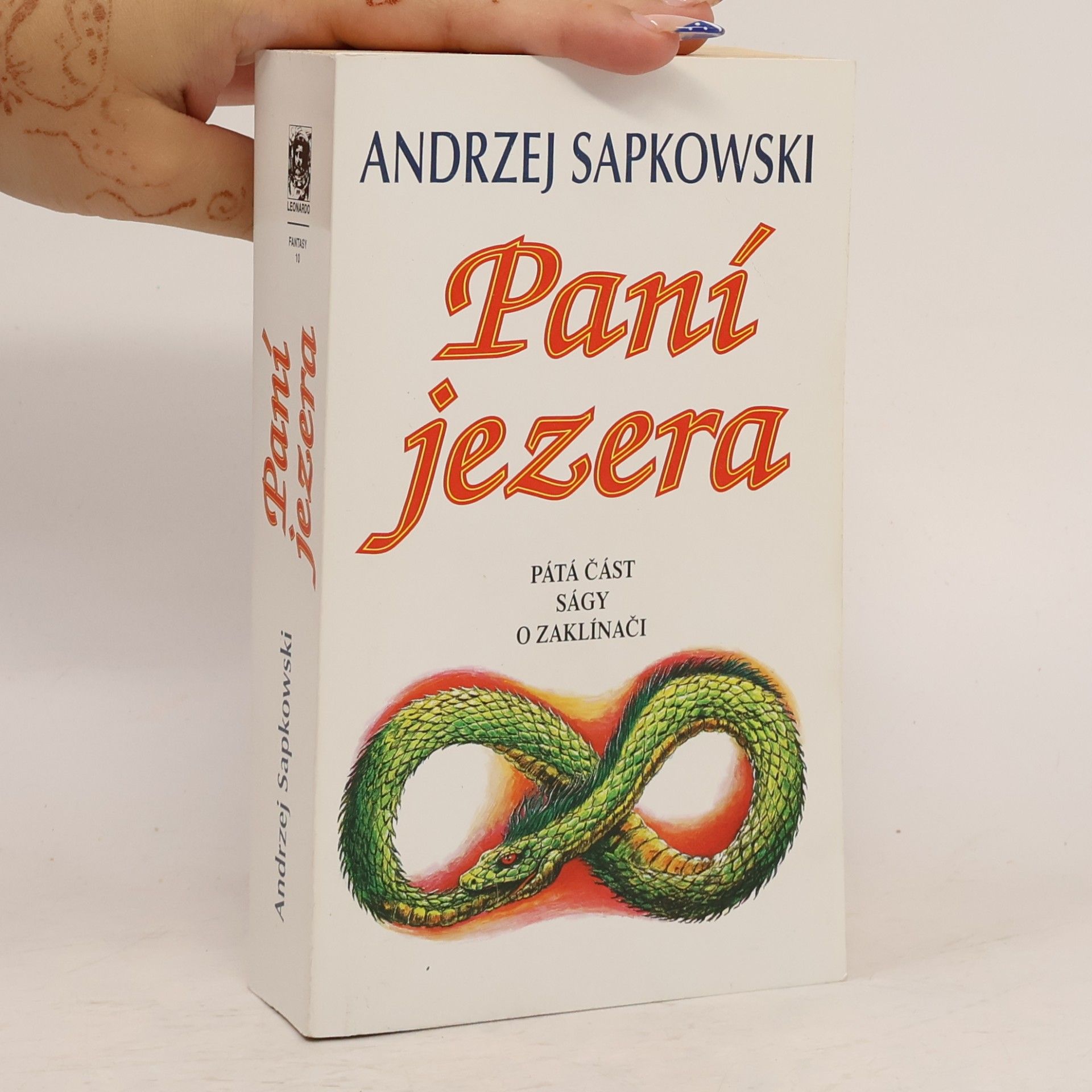 Andrzej Sapkowski Paní jezera