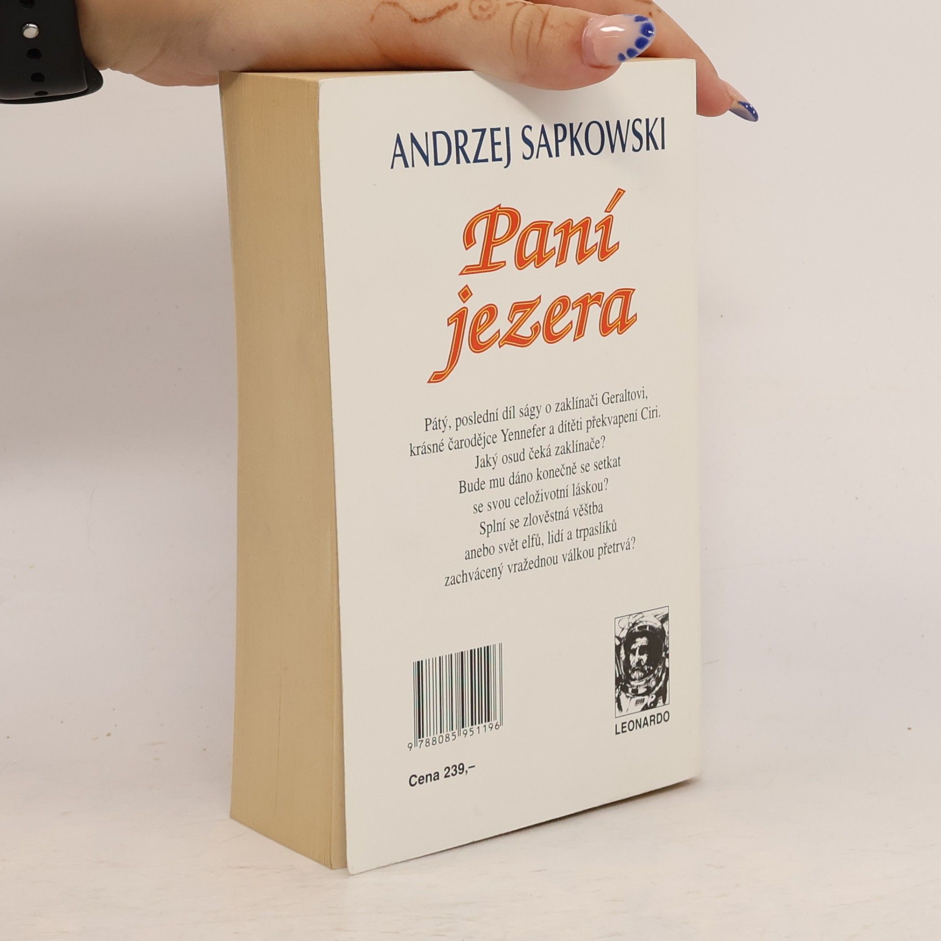 Andrzej Sapkowski Paní jezera