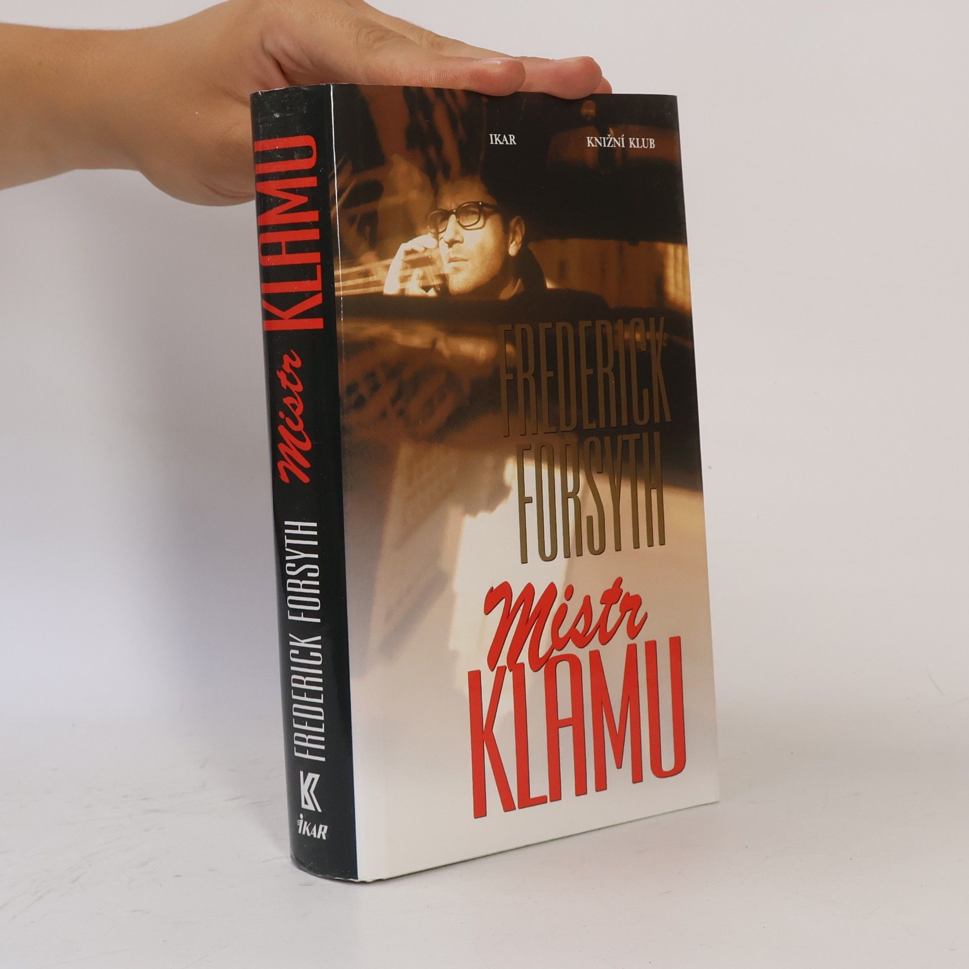 Frederick Forsyth Mistr klamu
