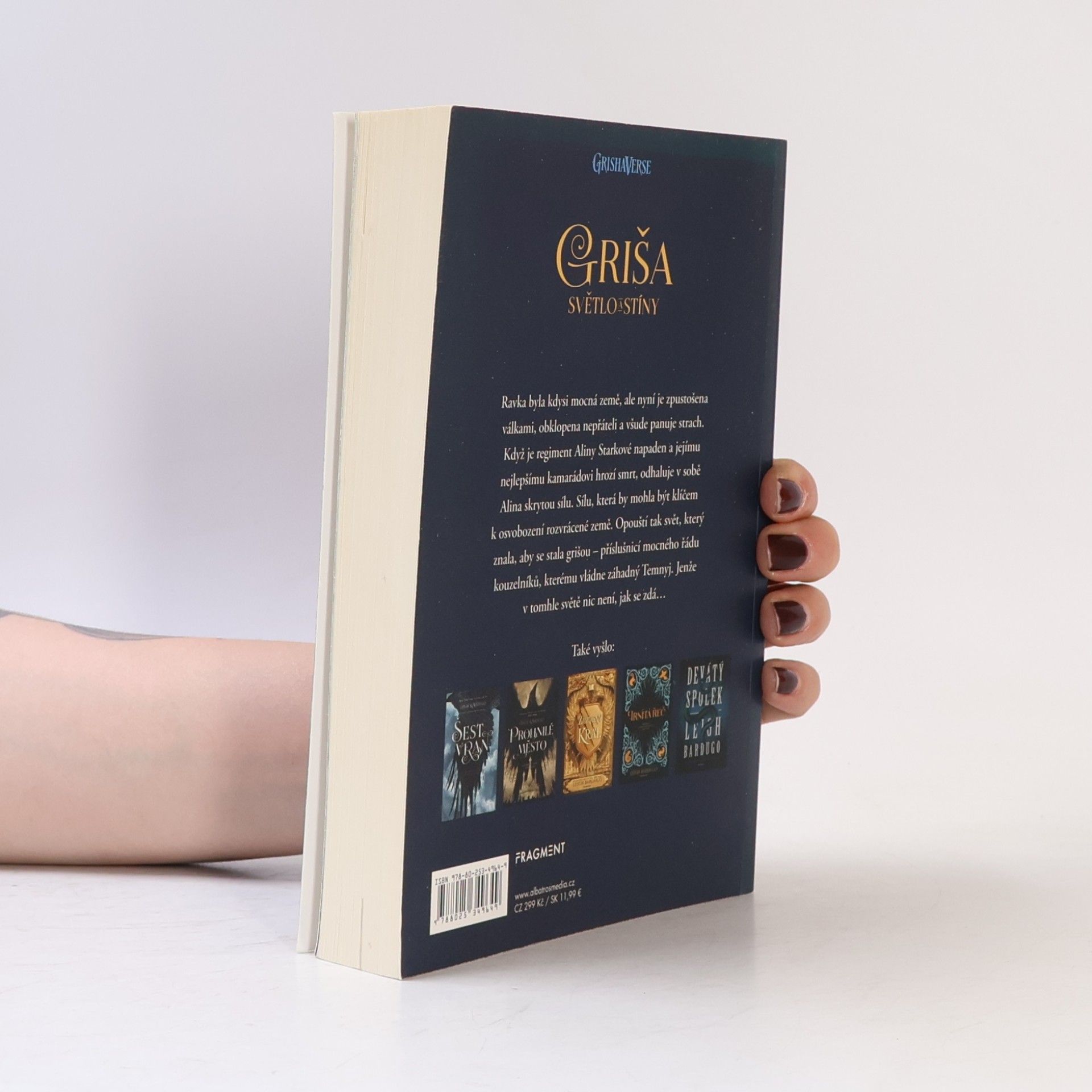 Leigh Bardugo Světlo a stíny