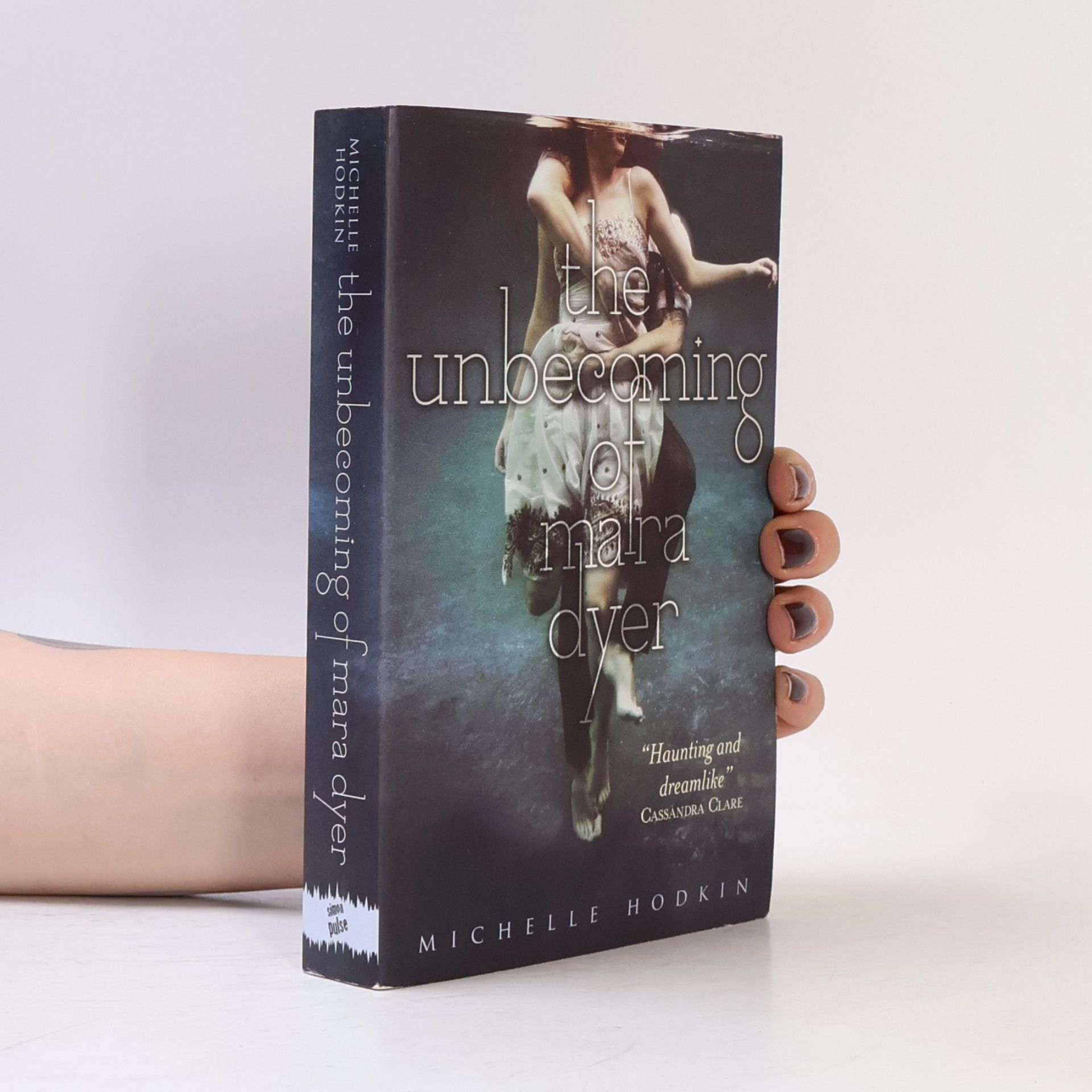 Michelle Hodkin Unbecoming of Mara Dyer