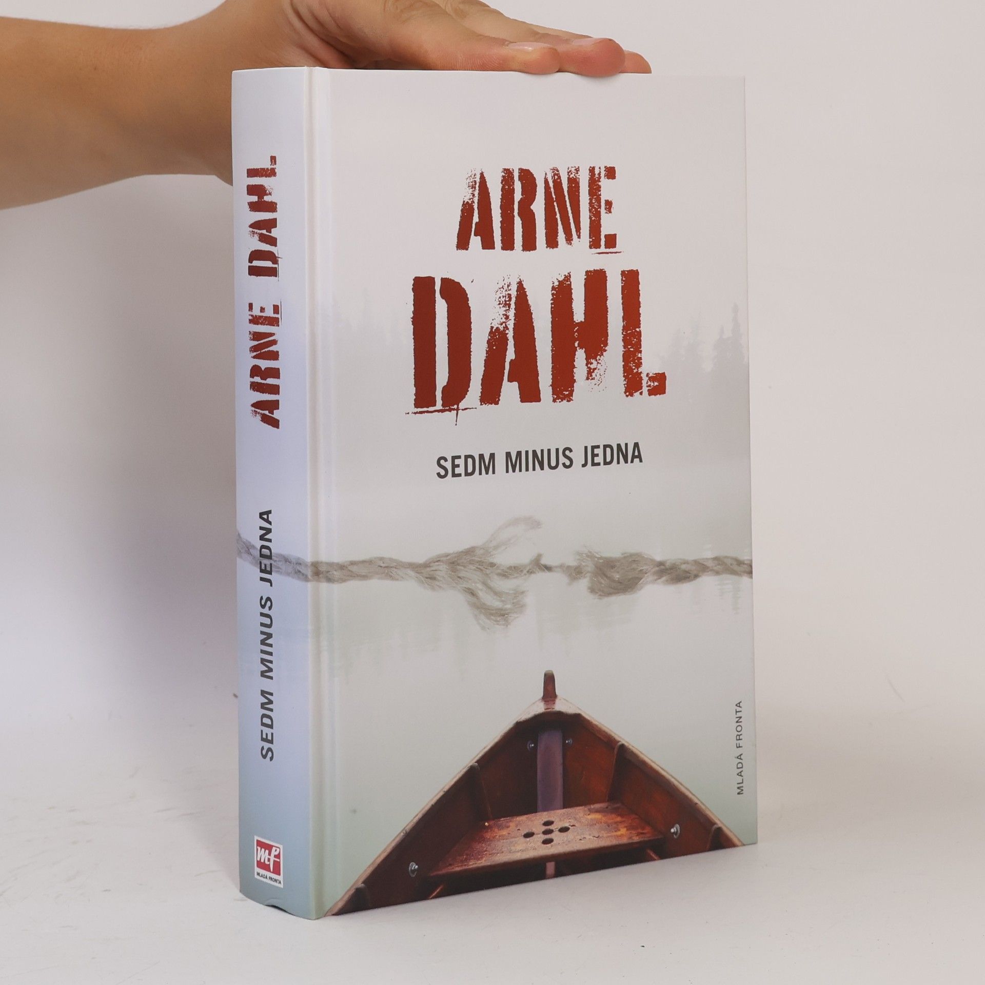 Arne Dahl Sedm minus jedna