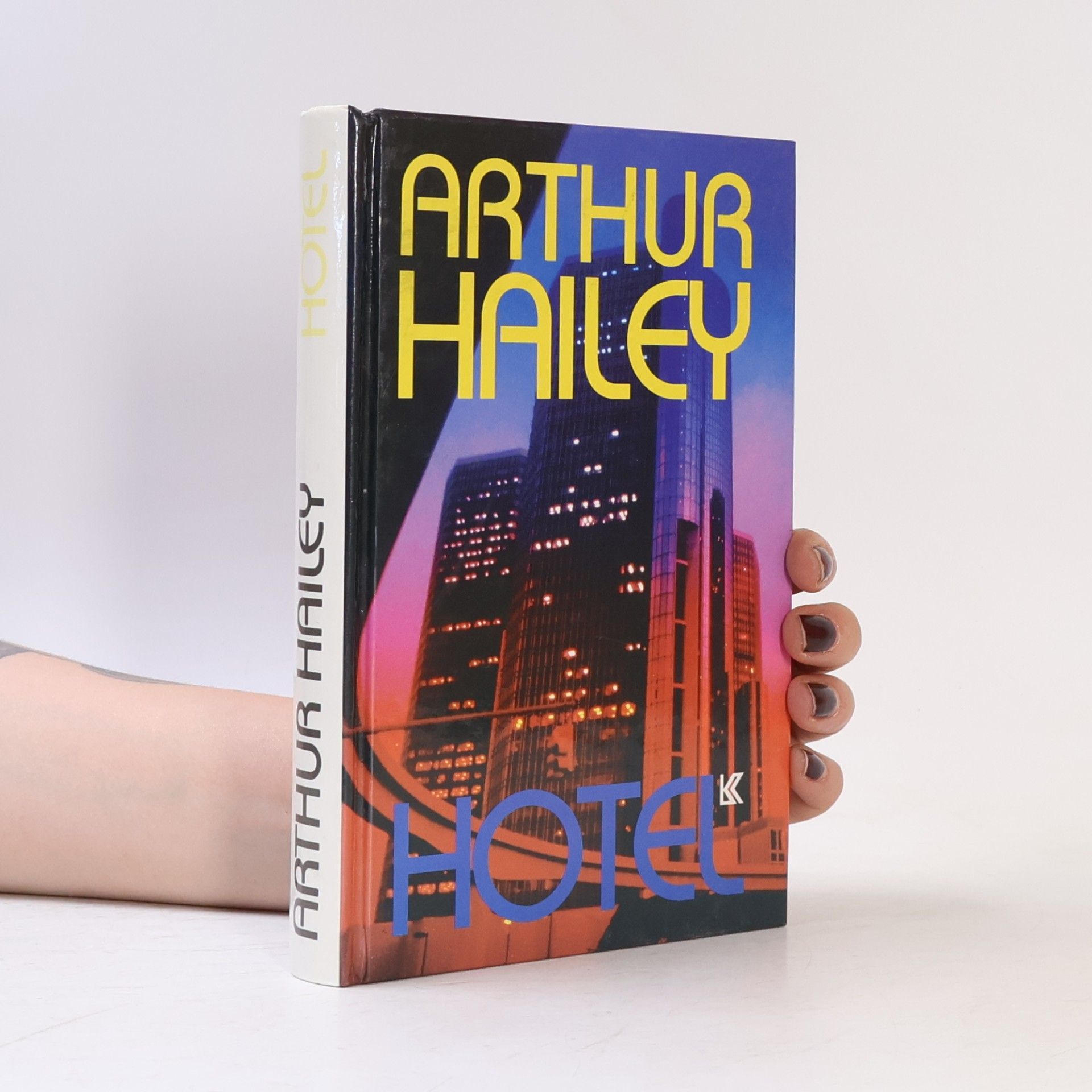 Arthur Hailey Hotel