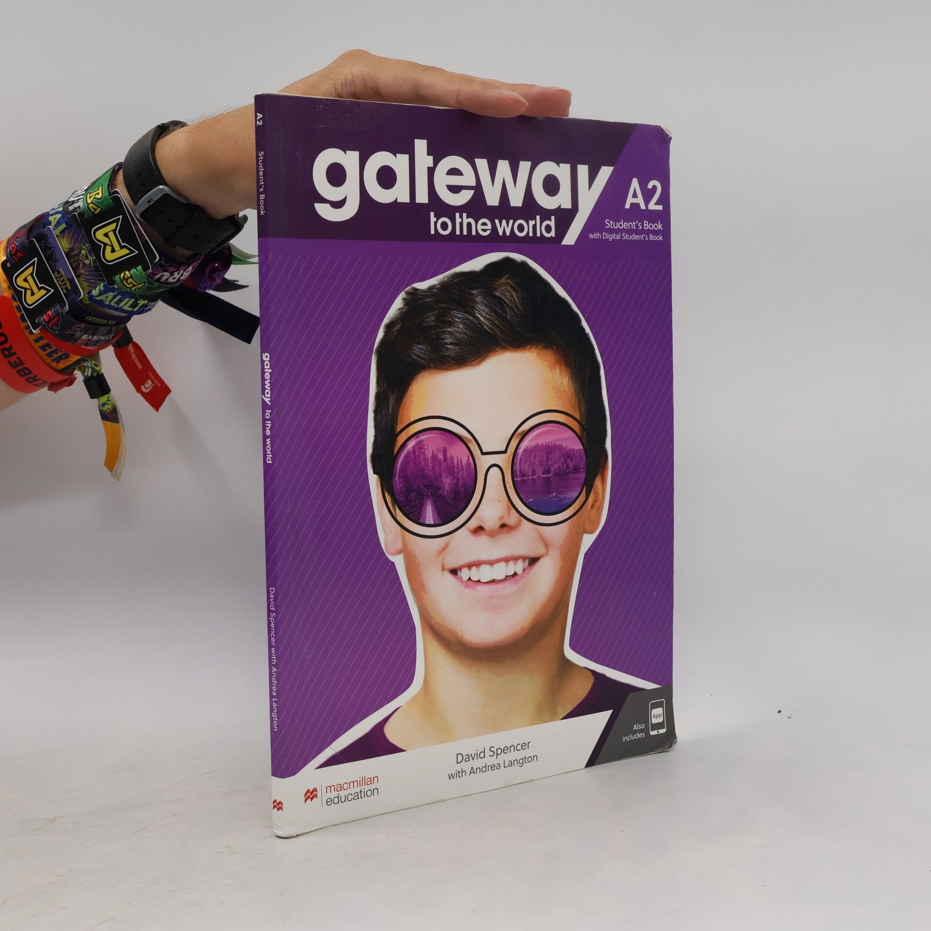 Gateway to the World A2 Student's Book with Student's App and Digital Student's Book