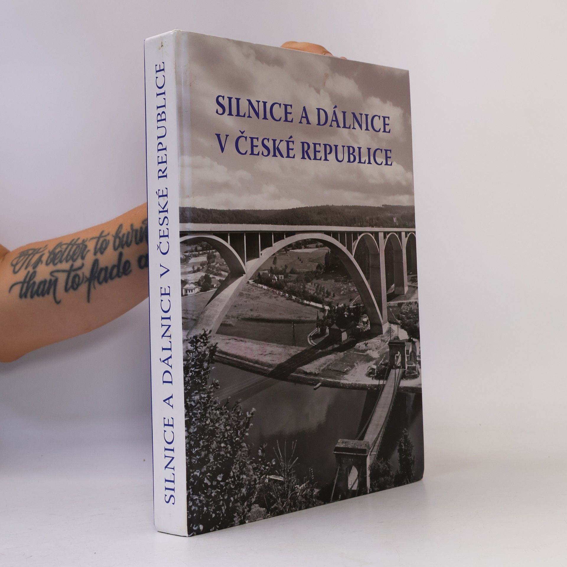 Autorenkollektiv Silnice a dálnice v České republice