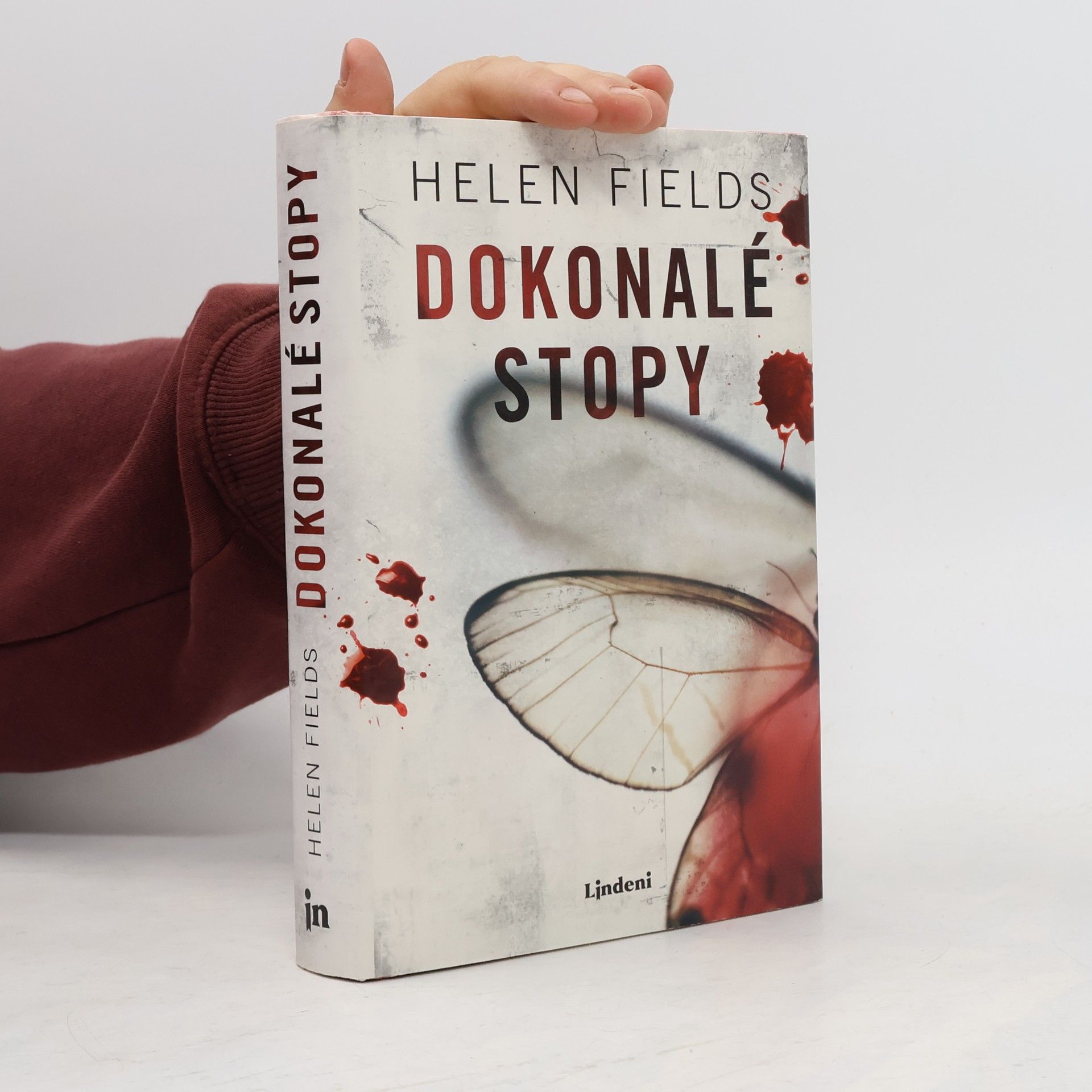 Helen Fields Dokonalé stopy