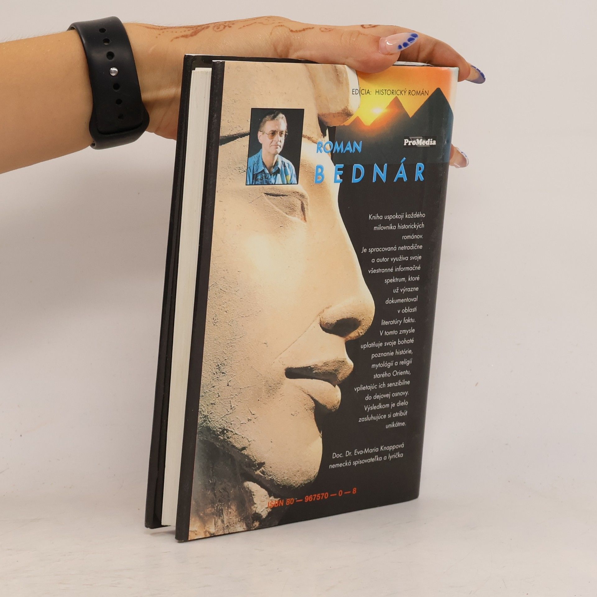 Roman Bednár Nofretete a Echnaton 1.diel