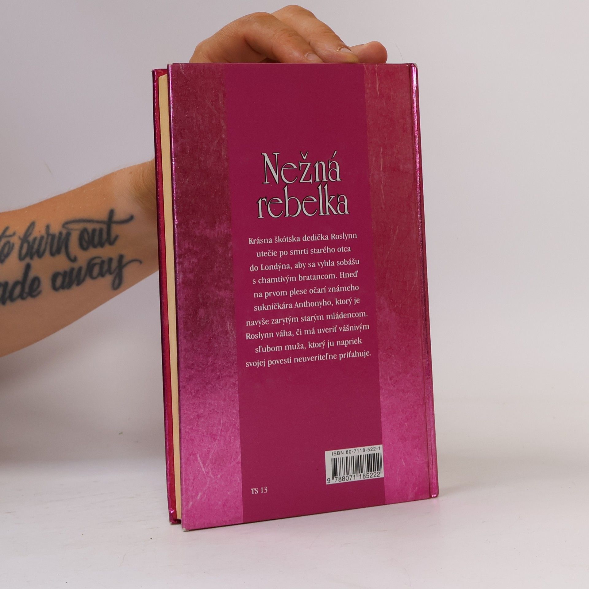 Johanna Lindsey Nežná rebelka