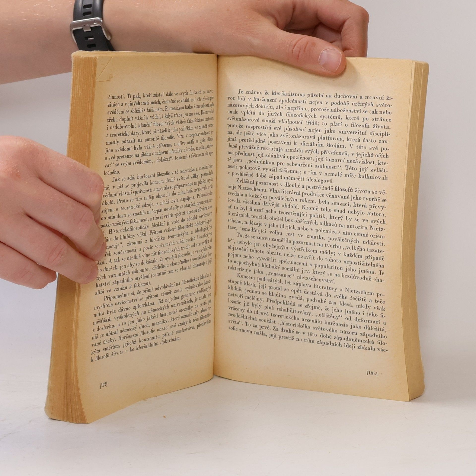 S. F. Odujev Stezkami Zarathuštry. Vliv nietzscheovství na německou buržoazní filozofii