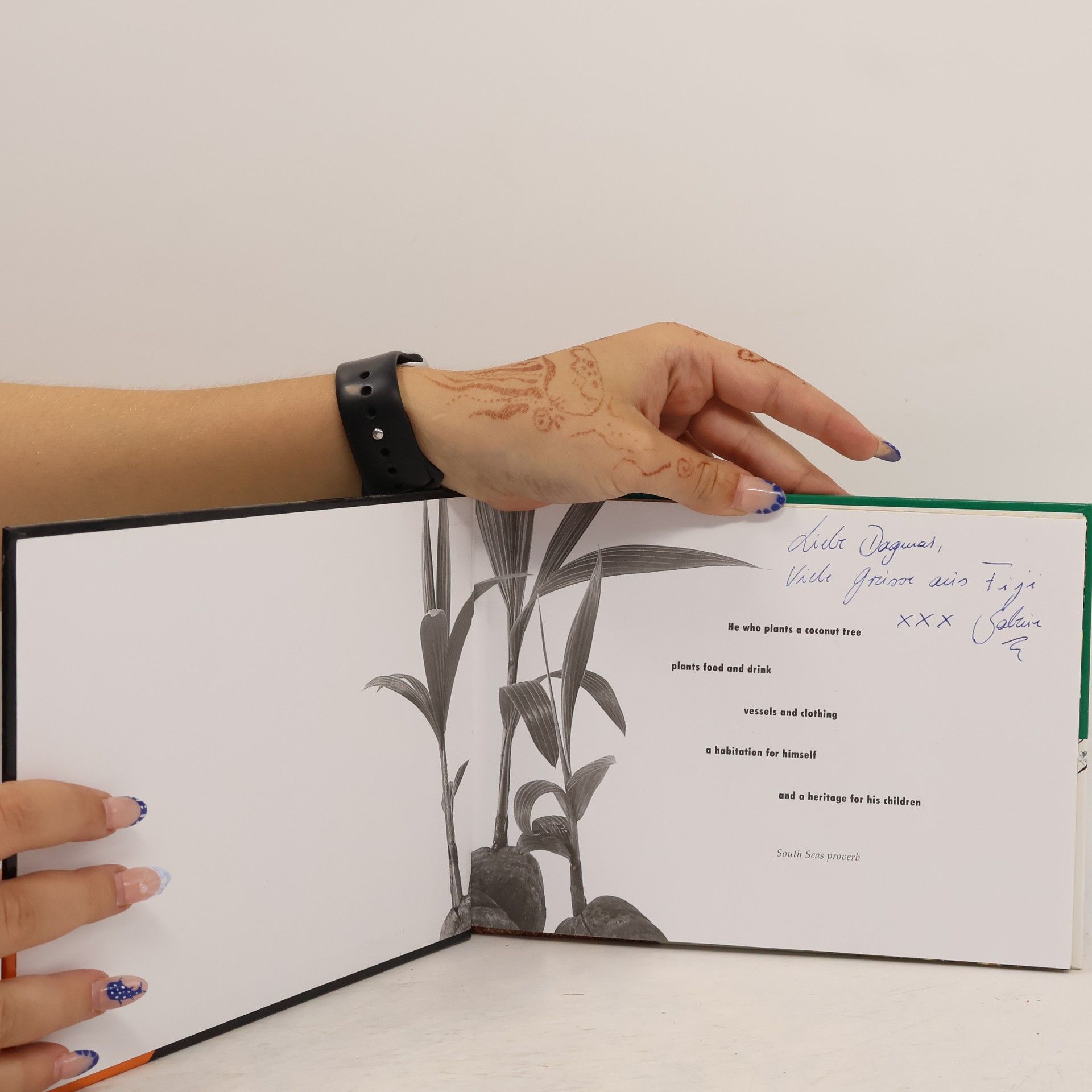 Various authors Unforgettable: A Coconut Cookbook