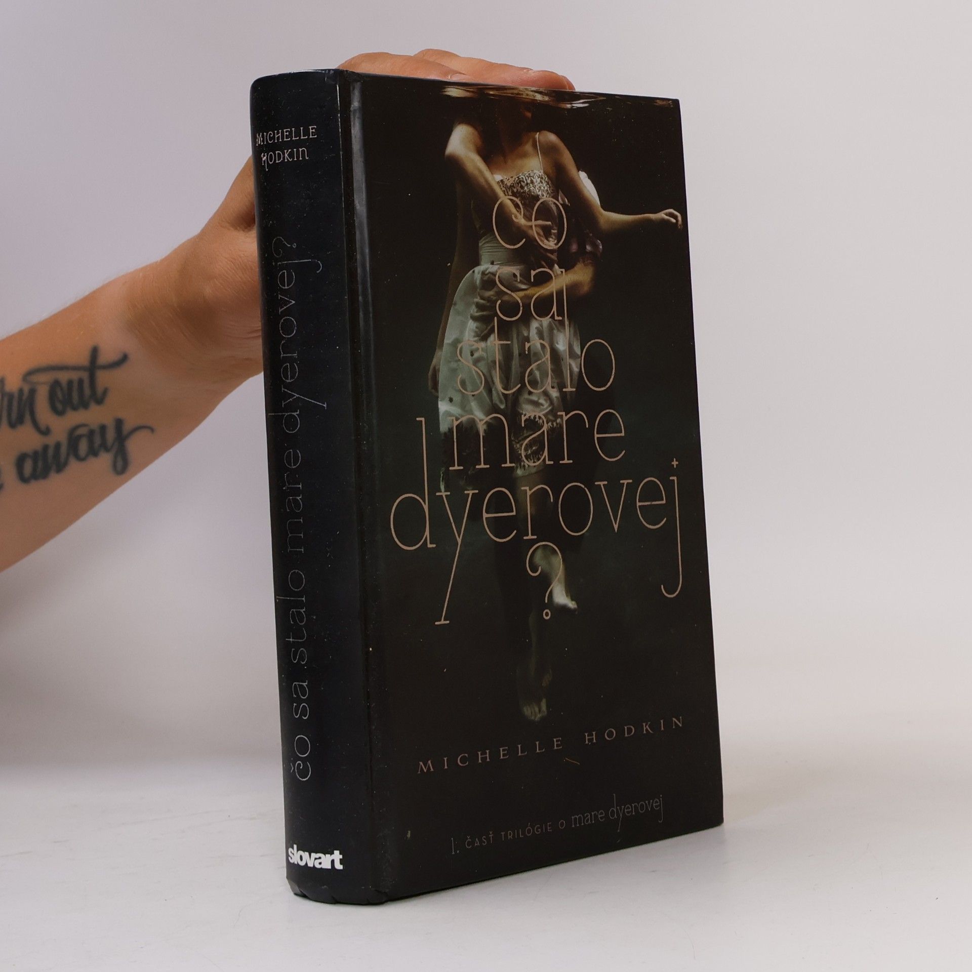 Michelle Hodkin Čo sa stalo Mare Dyerovej