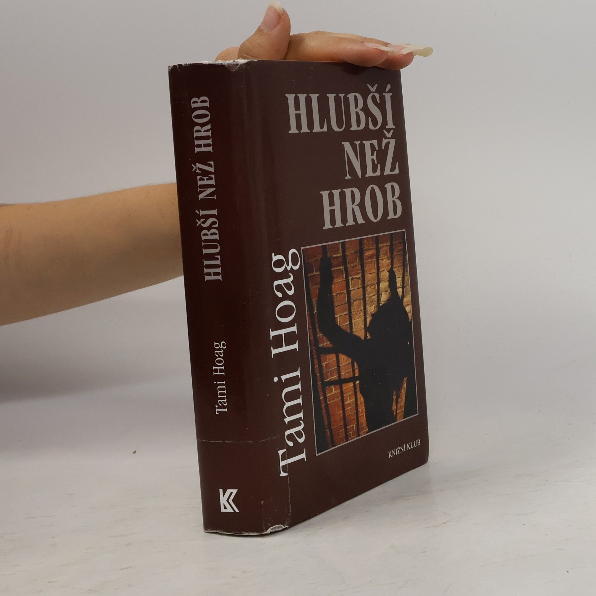 Tami Hoag Hlubší než hrob