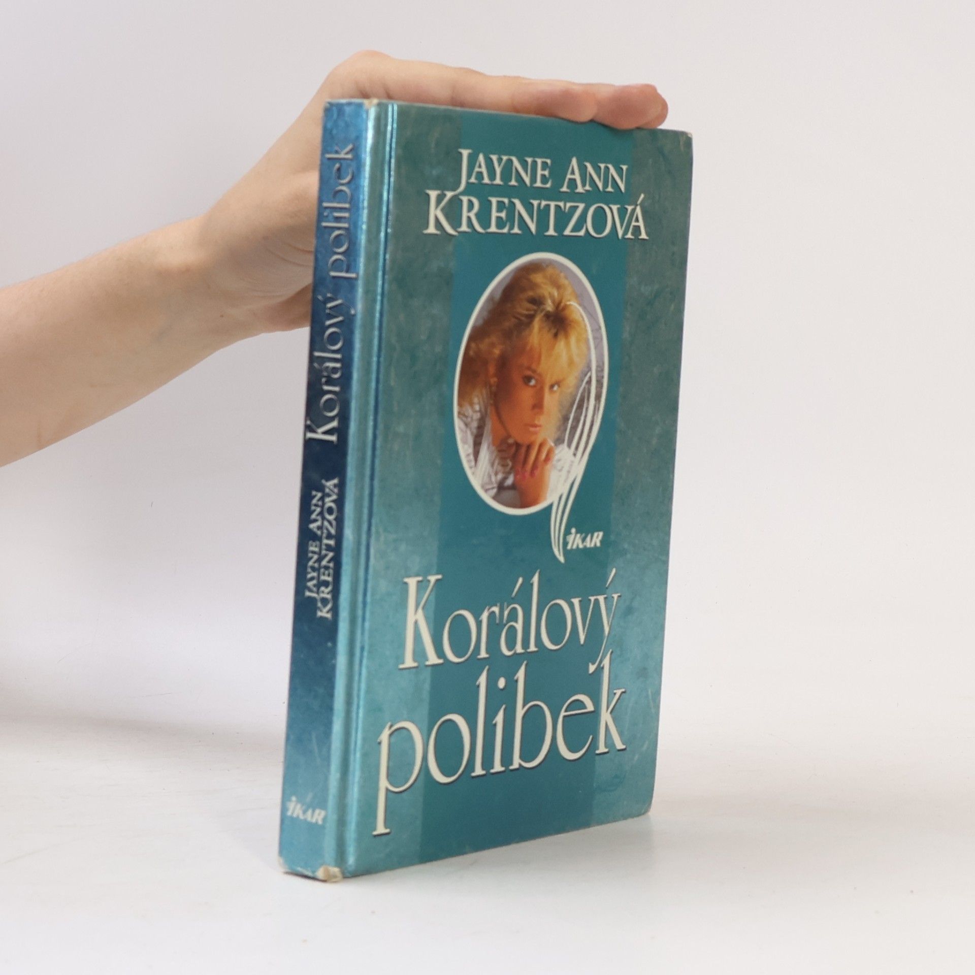 Jayne Ann Krentz Korálový polibek