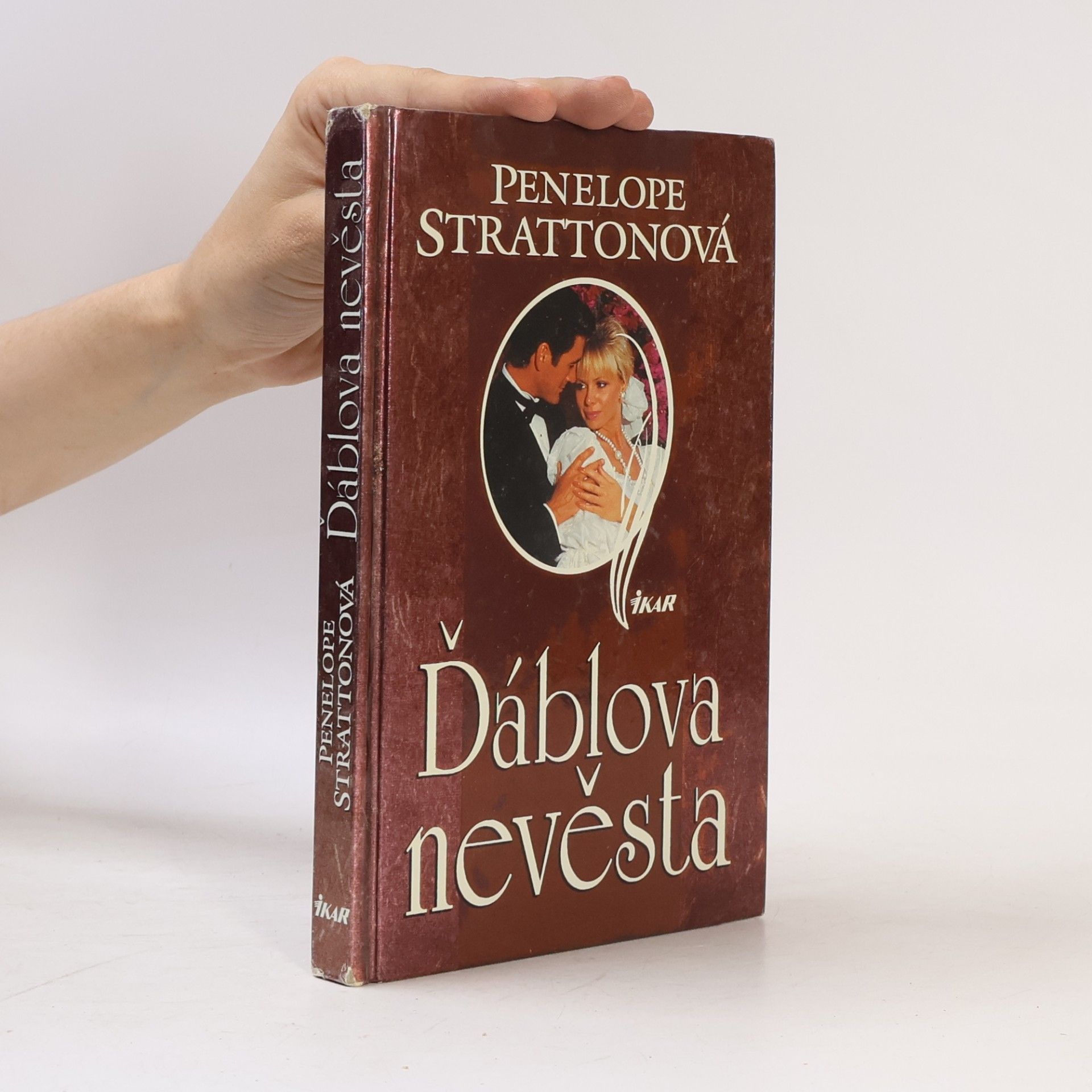 Penelope Stratton Ďáblova nevěsta