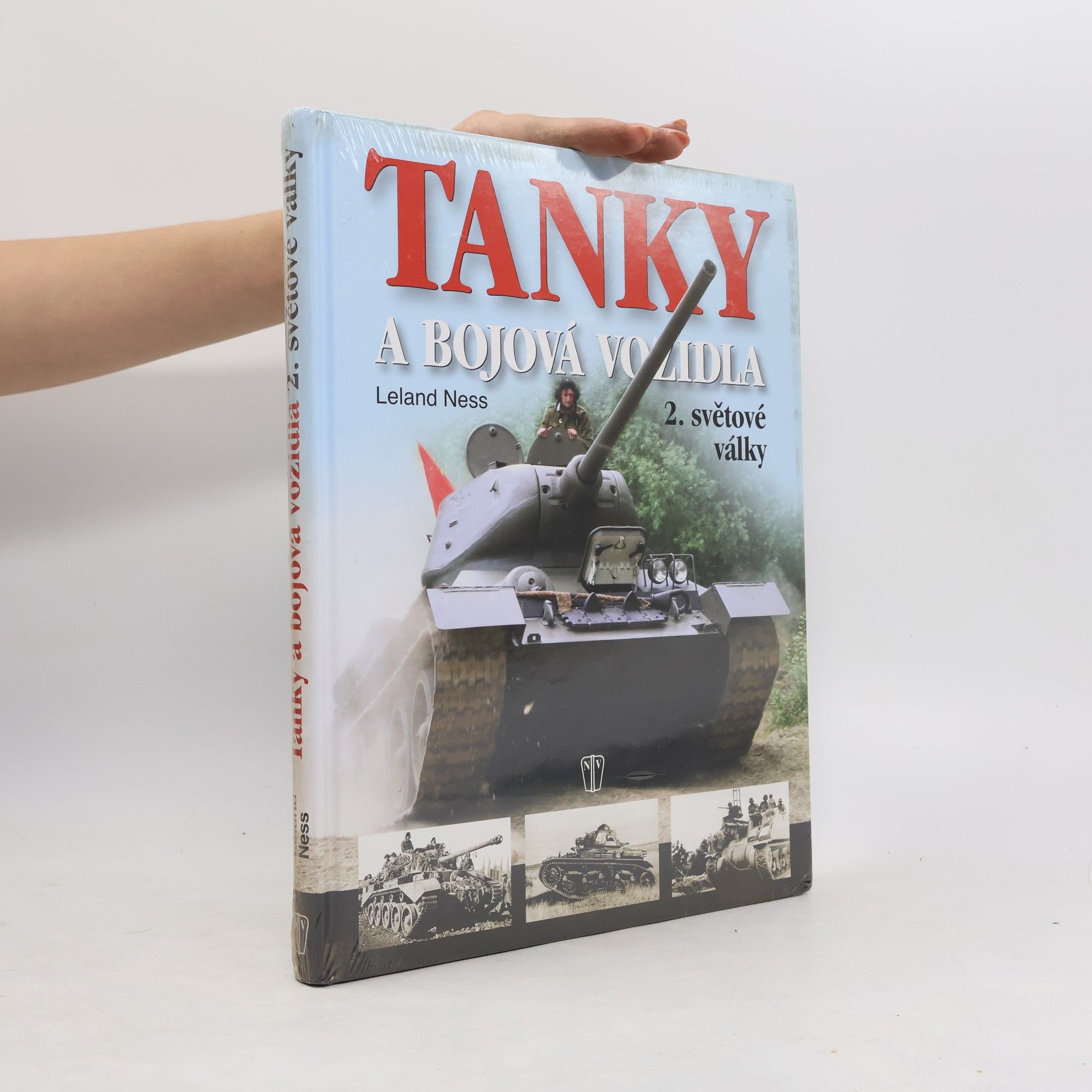 Leland S. Ness Tanky a bojová vozidla 2. světové války