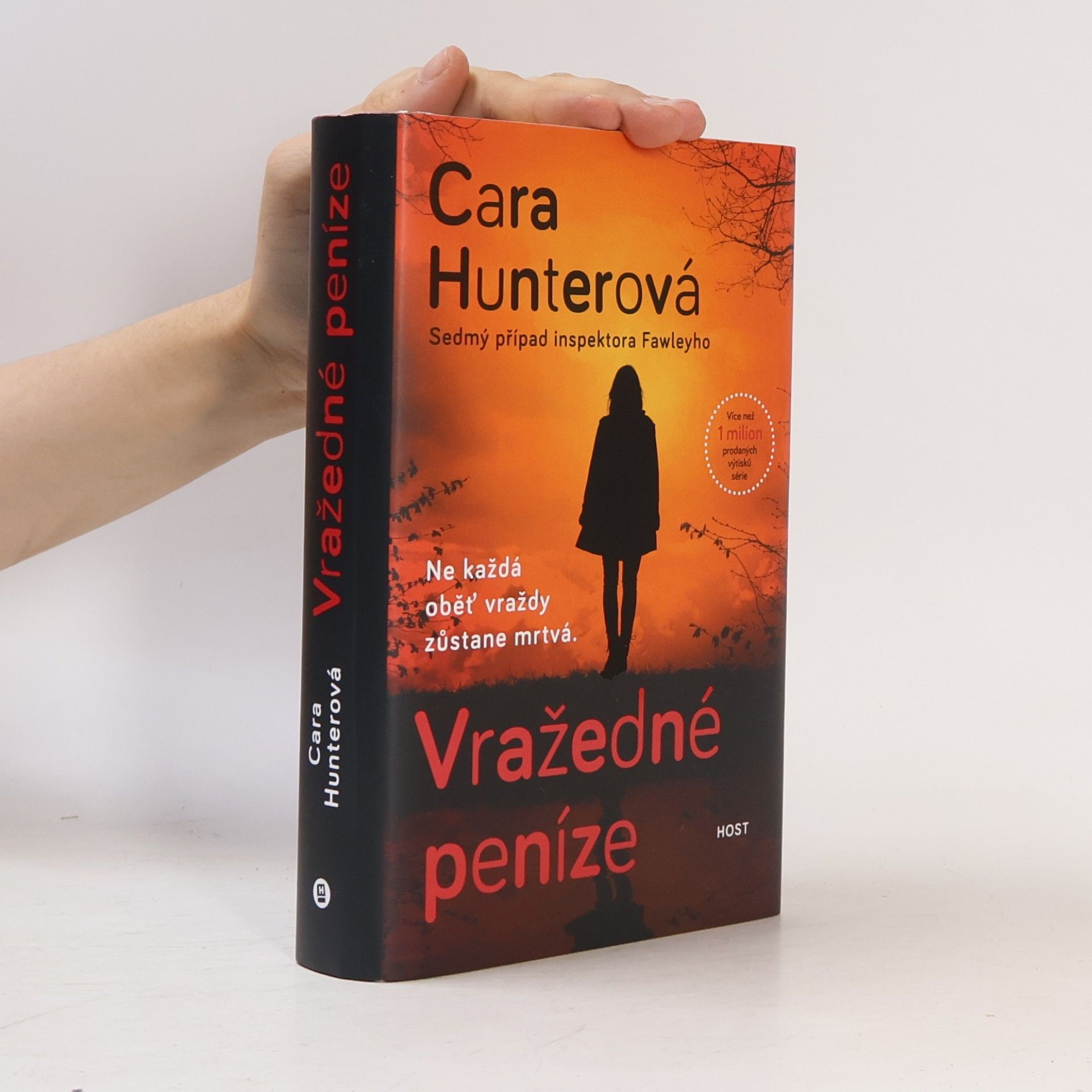 Cara Hunter Vražedné peníze