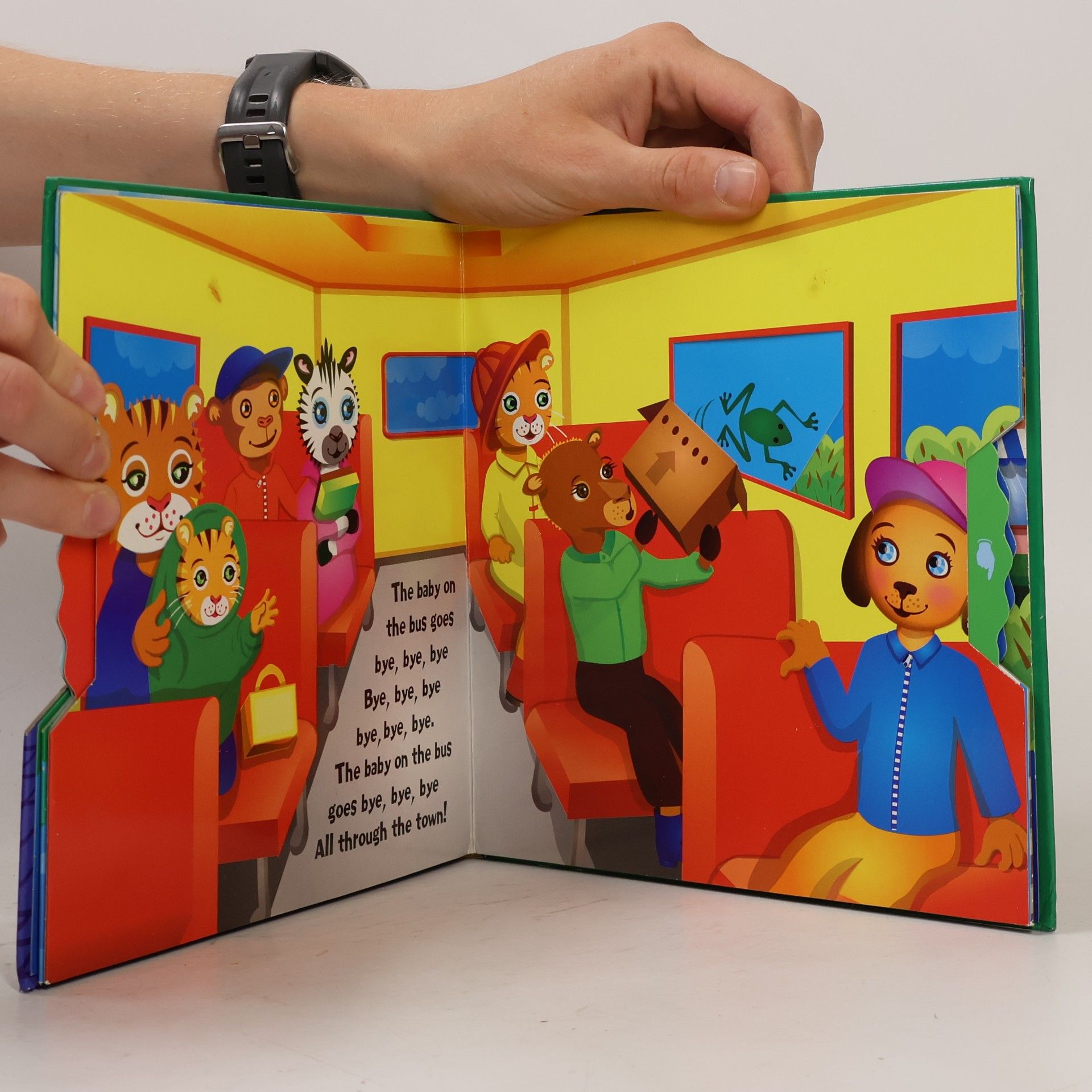 Playmore Inc. Spin a Song Storybook: The Wheels on the Bus